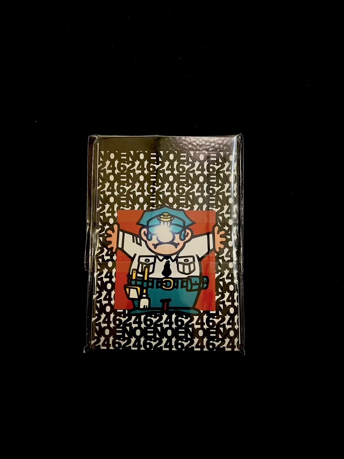 NOE246 "illegal smile" photo pack