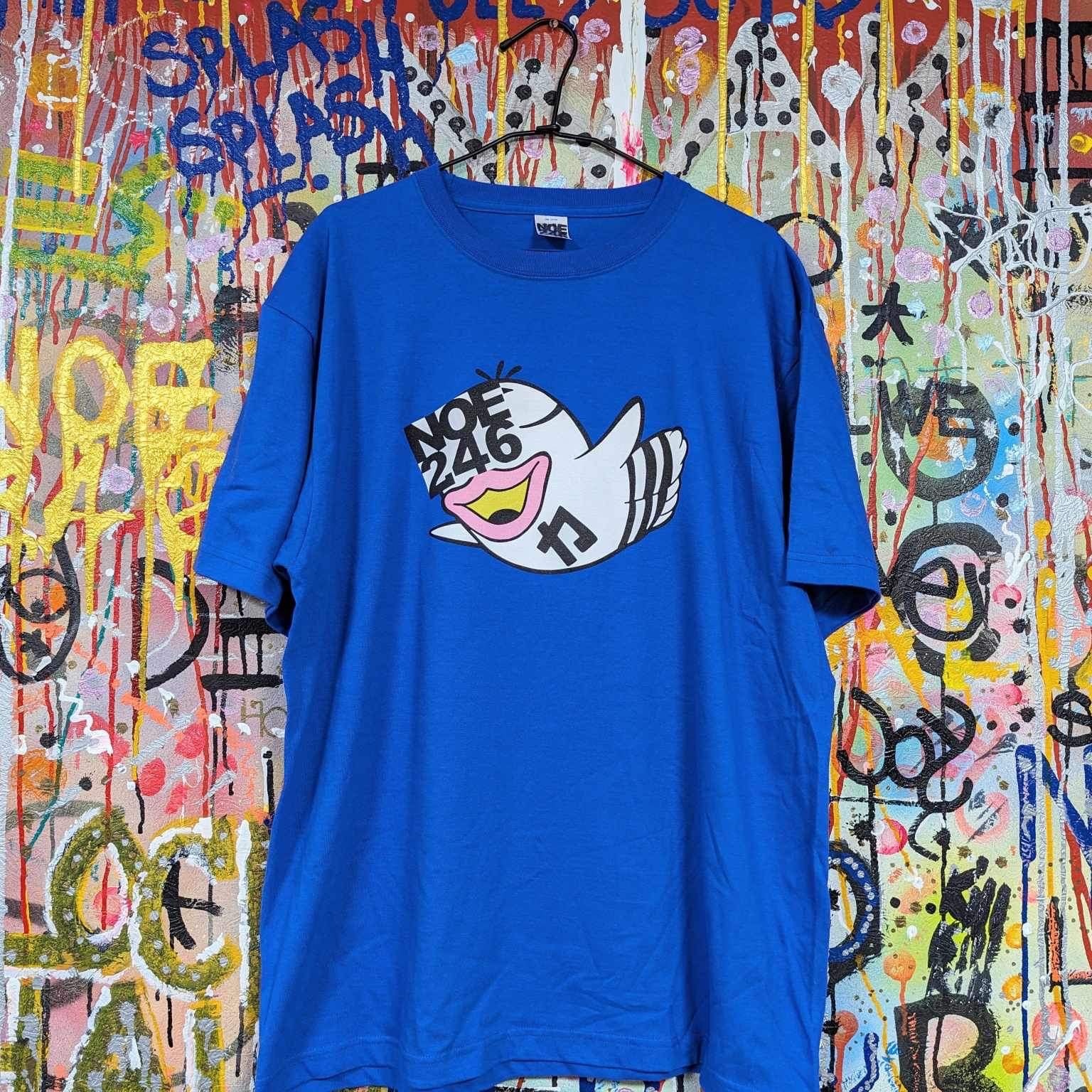 NOE246 x力王馱菓子屋 "飛行模式ing" Tee - Blue