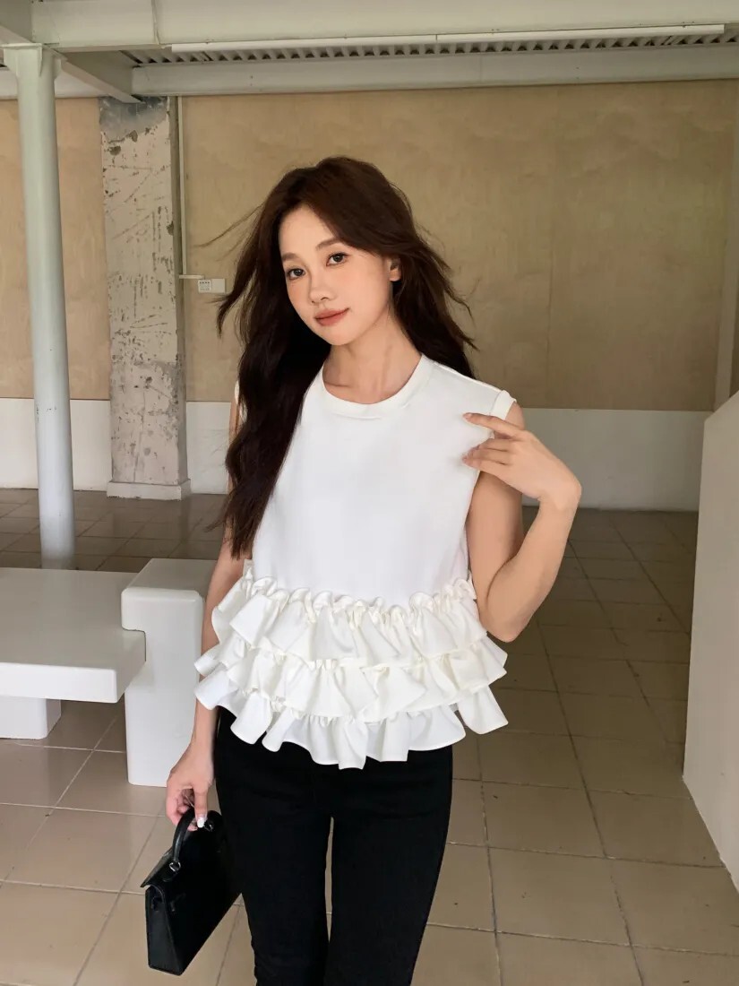 雲朵白圓領荷葉蛋糕造型背心上衣-F (Elegant & Love)