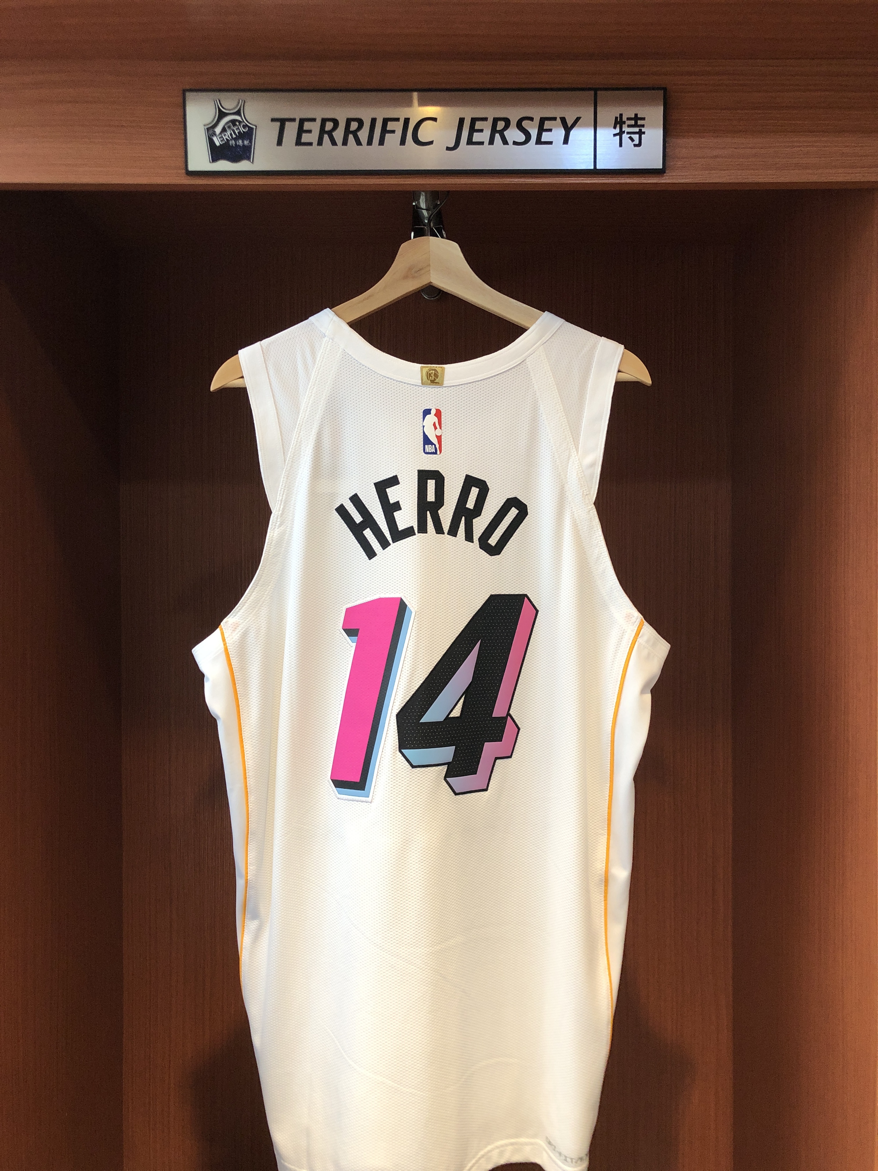 NBA球衣 Tyler Herro 邁阿密熱火城市 白 City Nike Authentic 球員版 電繡 含贊助商標 全新