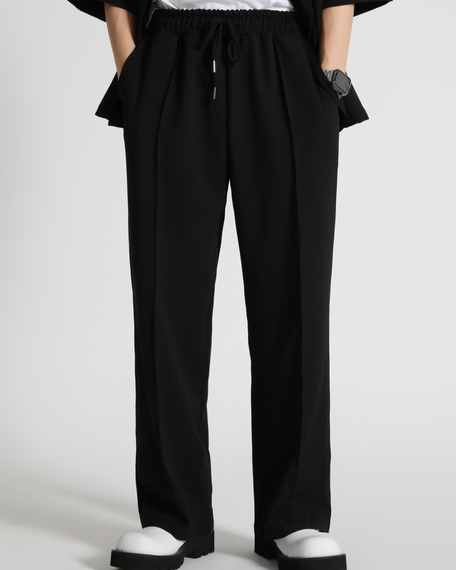 微寬鬆休閒西裝褲