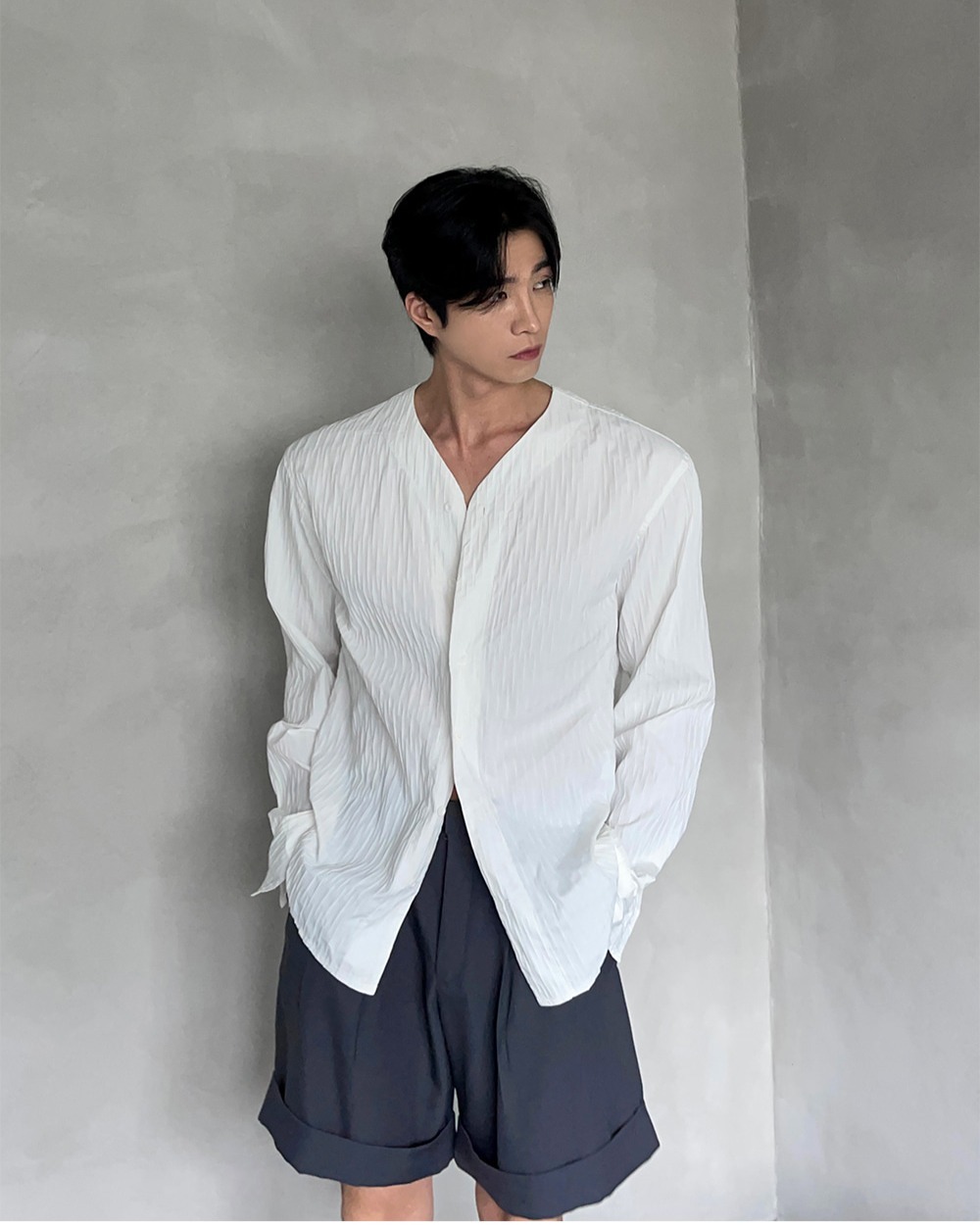 Luno紋理V領襯衫