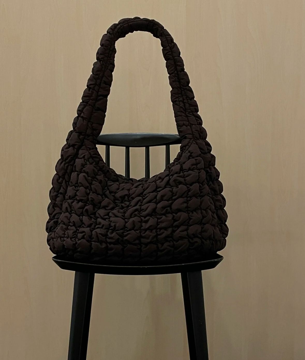 【預購】COS OVERSIZED QUILTED G062008 雲朵包（Dark brown）