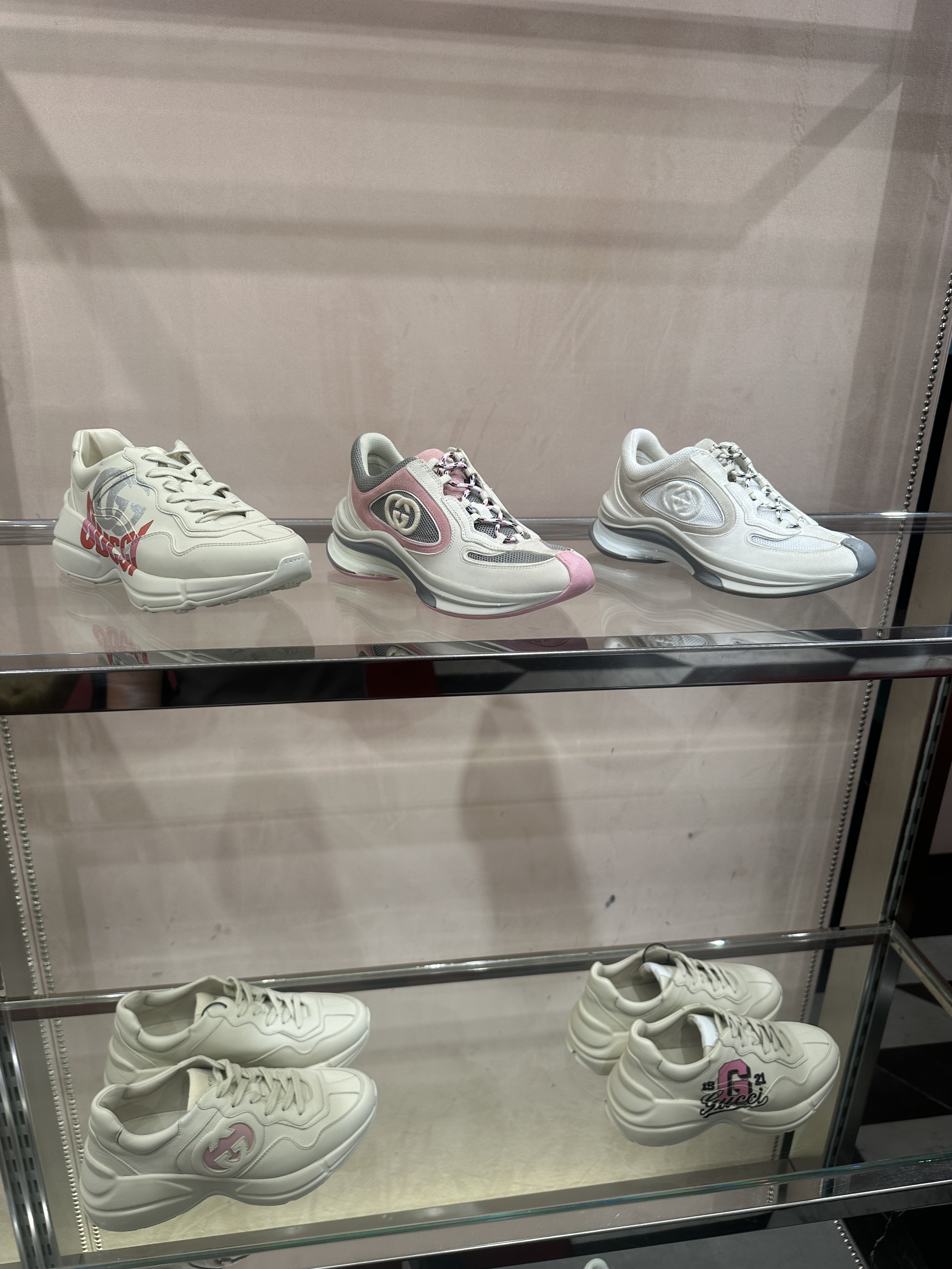 Gucci Run women GG interlocking sneakers 2 colors