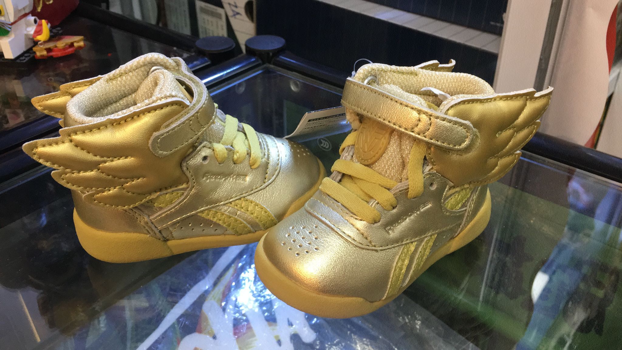 REEBOK KIDS （此為清貨價貨品不設退換） (AT6 685)