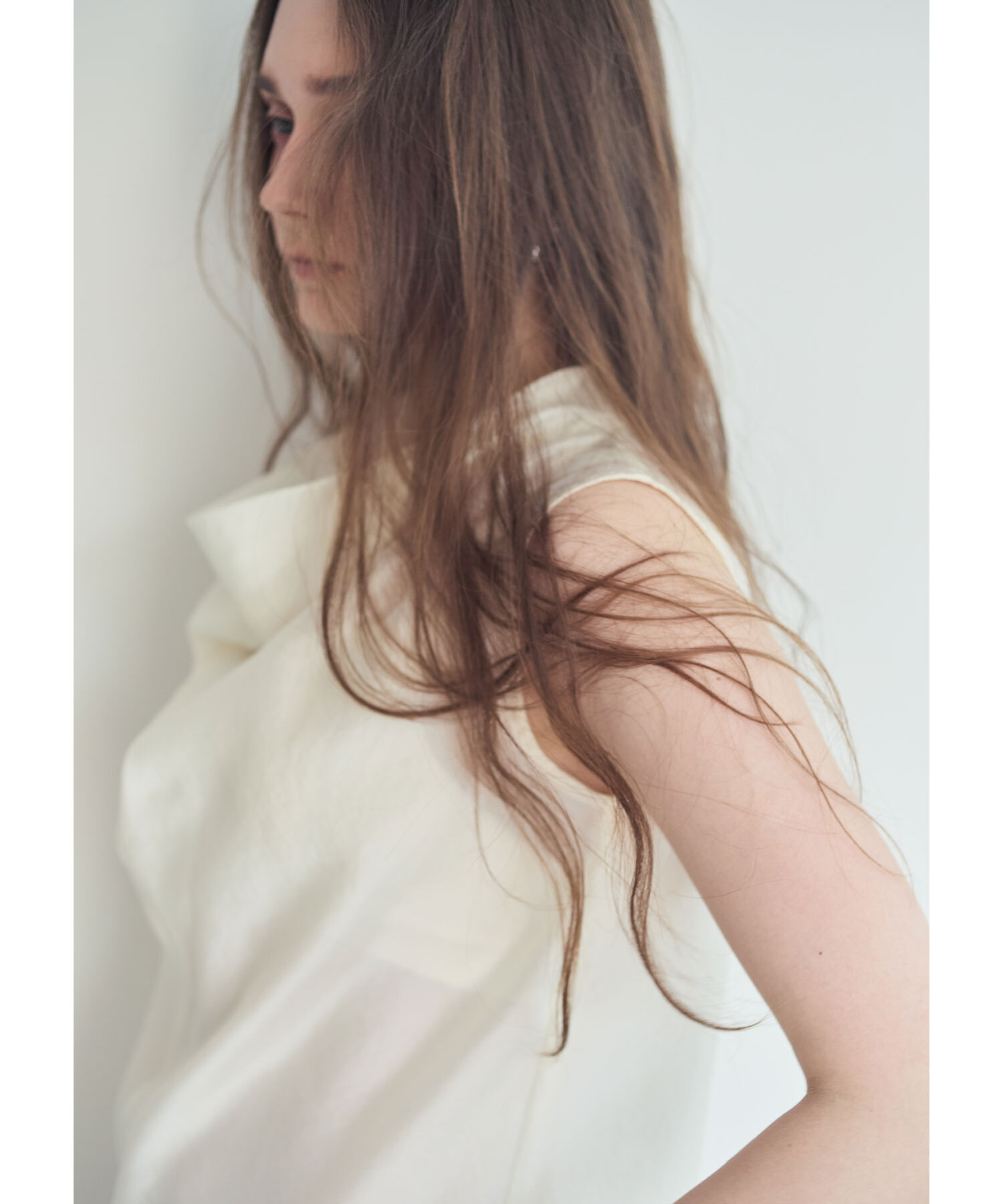 [預購] Aimeine 垂墜領上衣