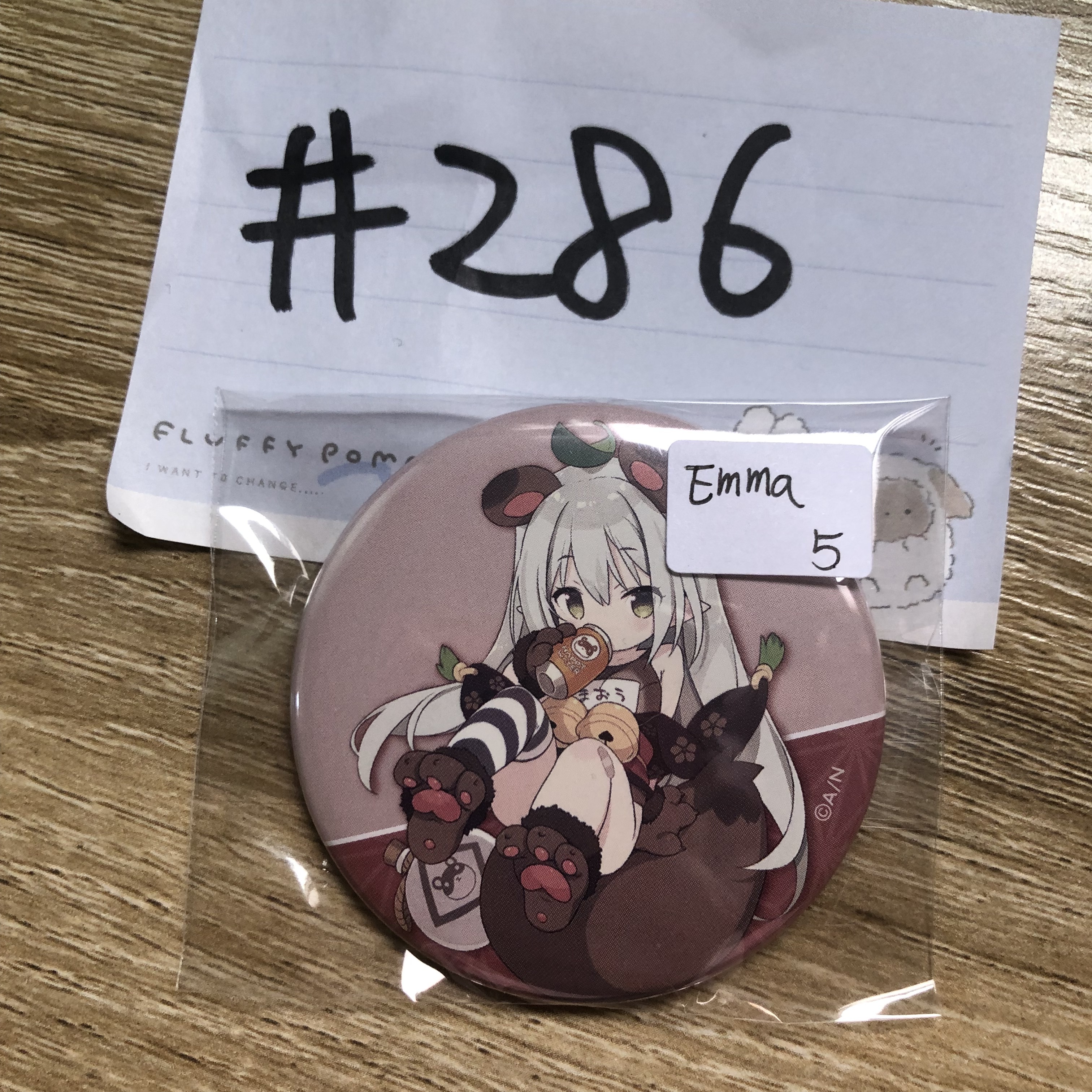 彩虹社 EMMA 襟章#286