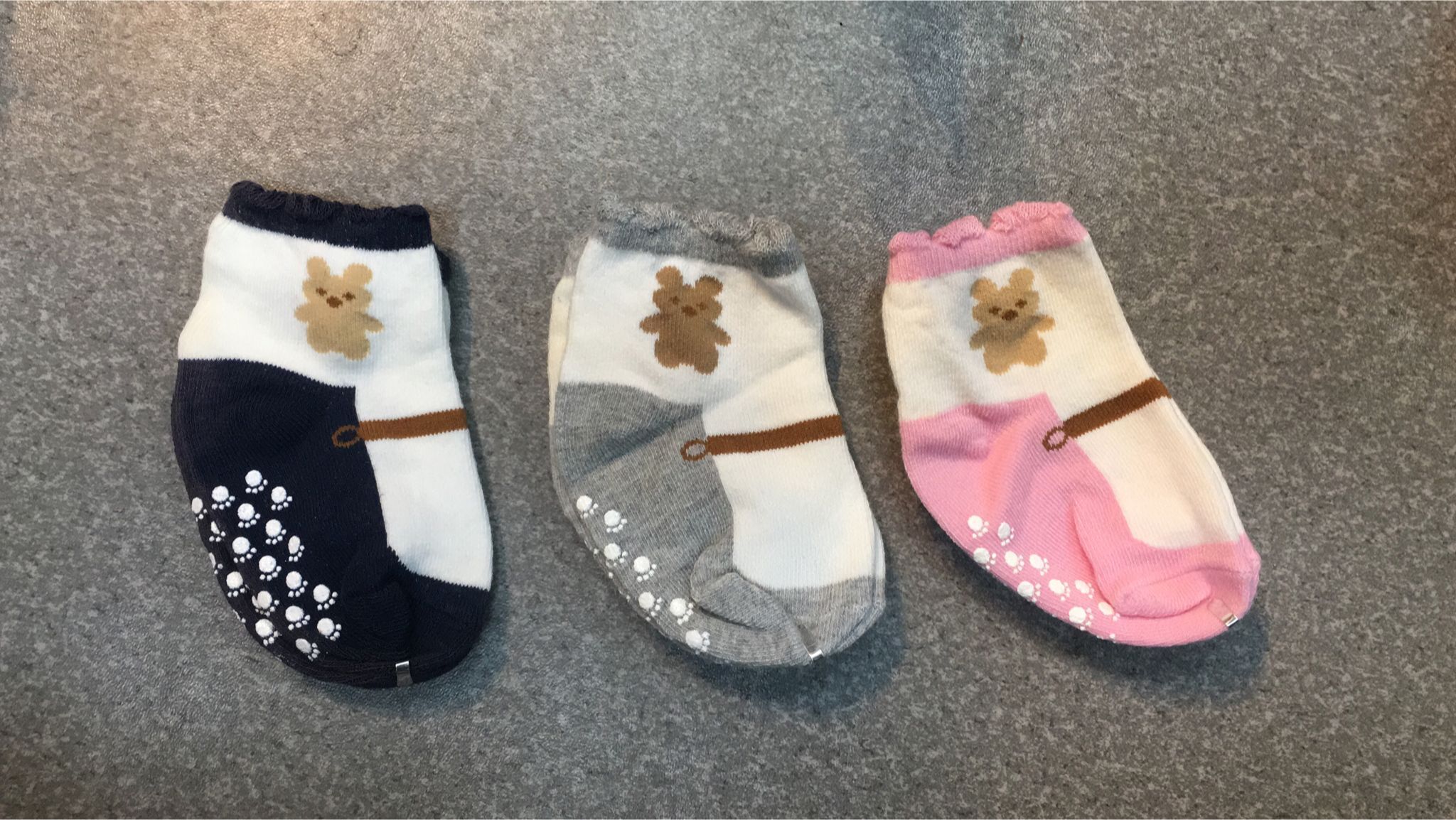 現貨 韓國熊仔 KIDS 襪（此為清貨價貨品不設退換） (AT6 701)