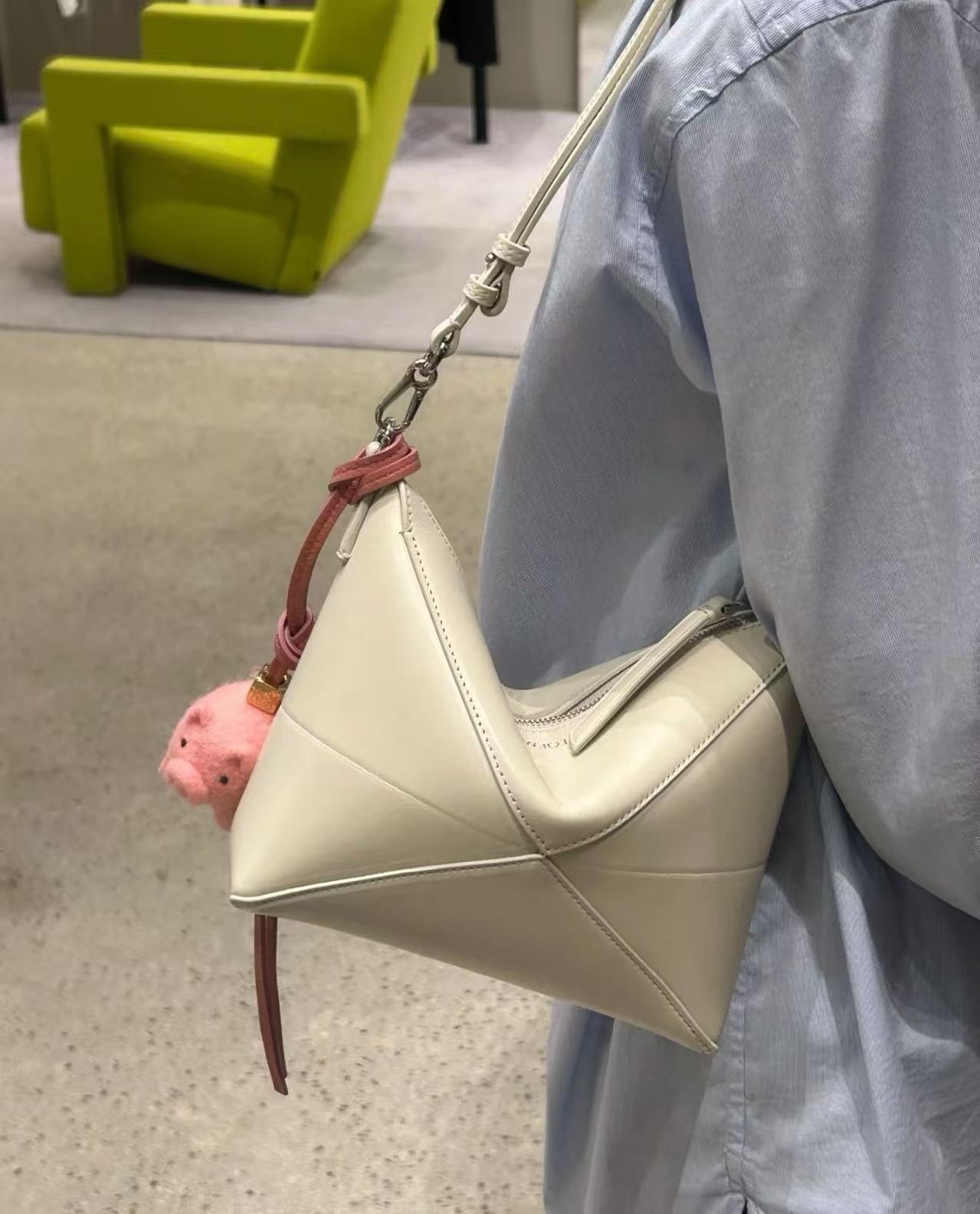 Loewe fold pouch 白色-T