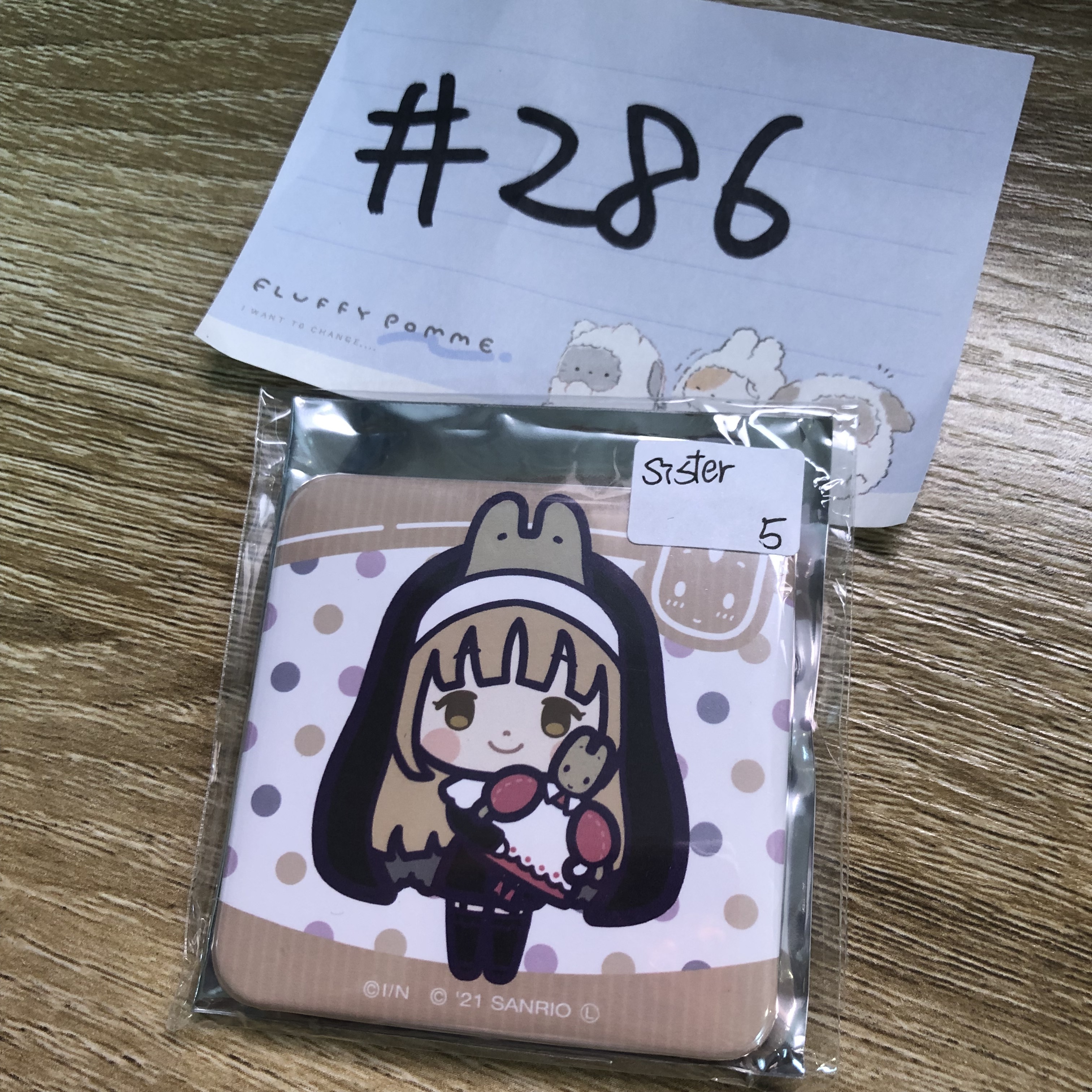 彩虹社  SISTER 襟章#286