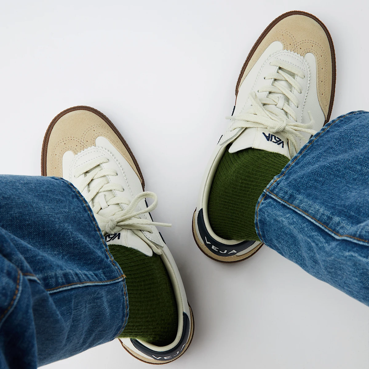 VEJA VOLLEY LEATHER WHITE NAUTICO BARK [限時勁減!]