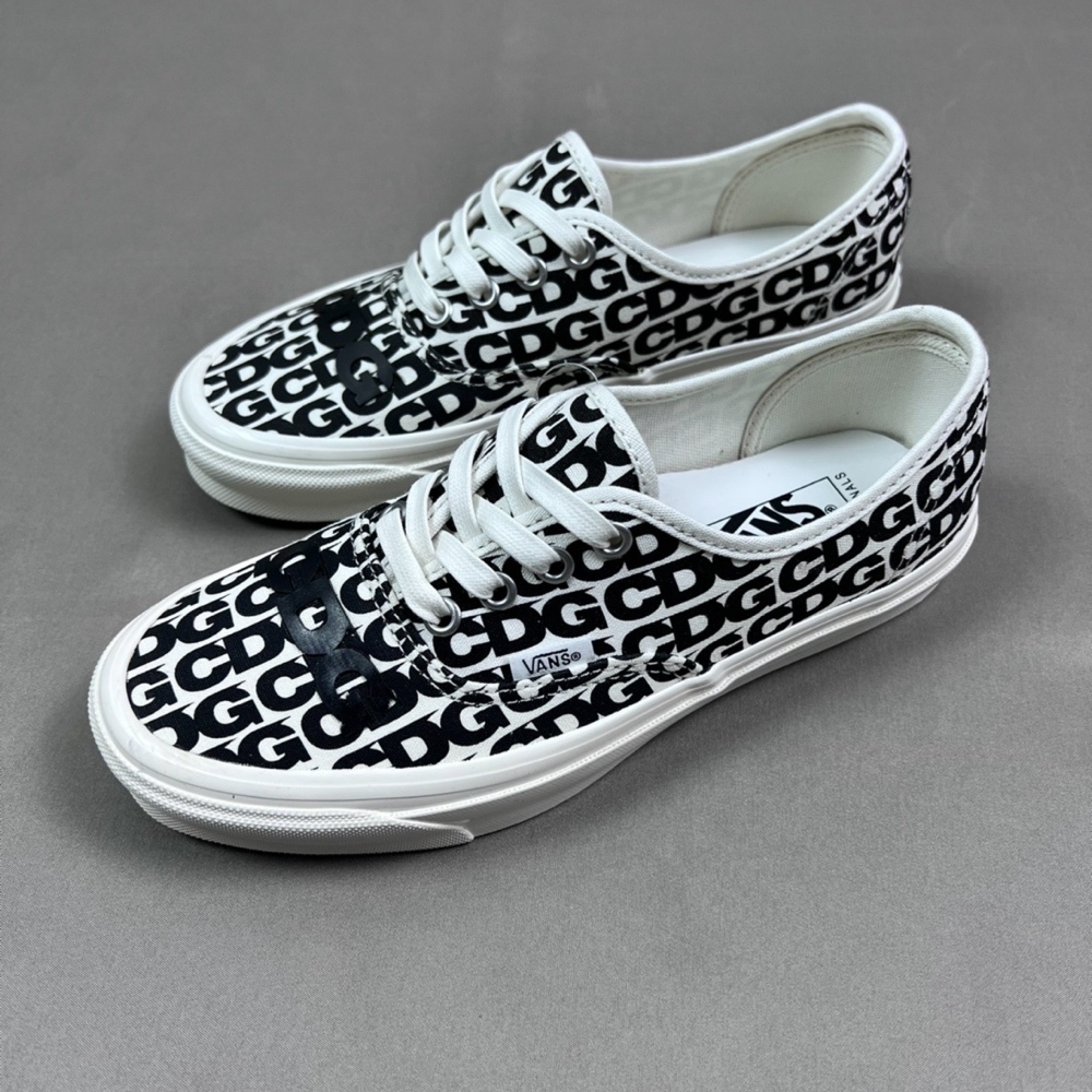 VANS OG AUTHENTIC LX X CDG 川久保玲 塗鴉板 休閒 帆布鞋 VN000EEUUY6