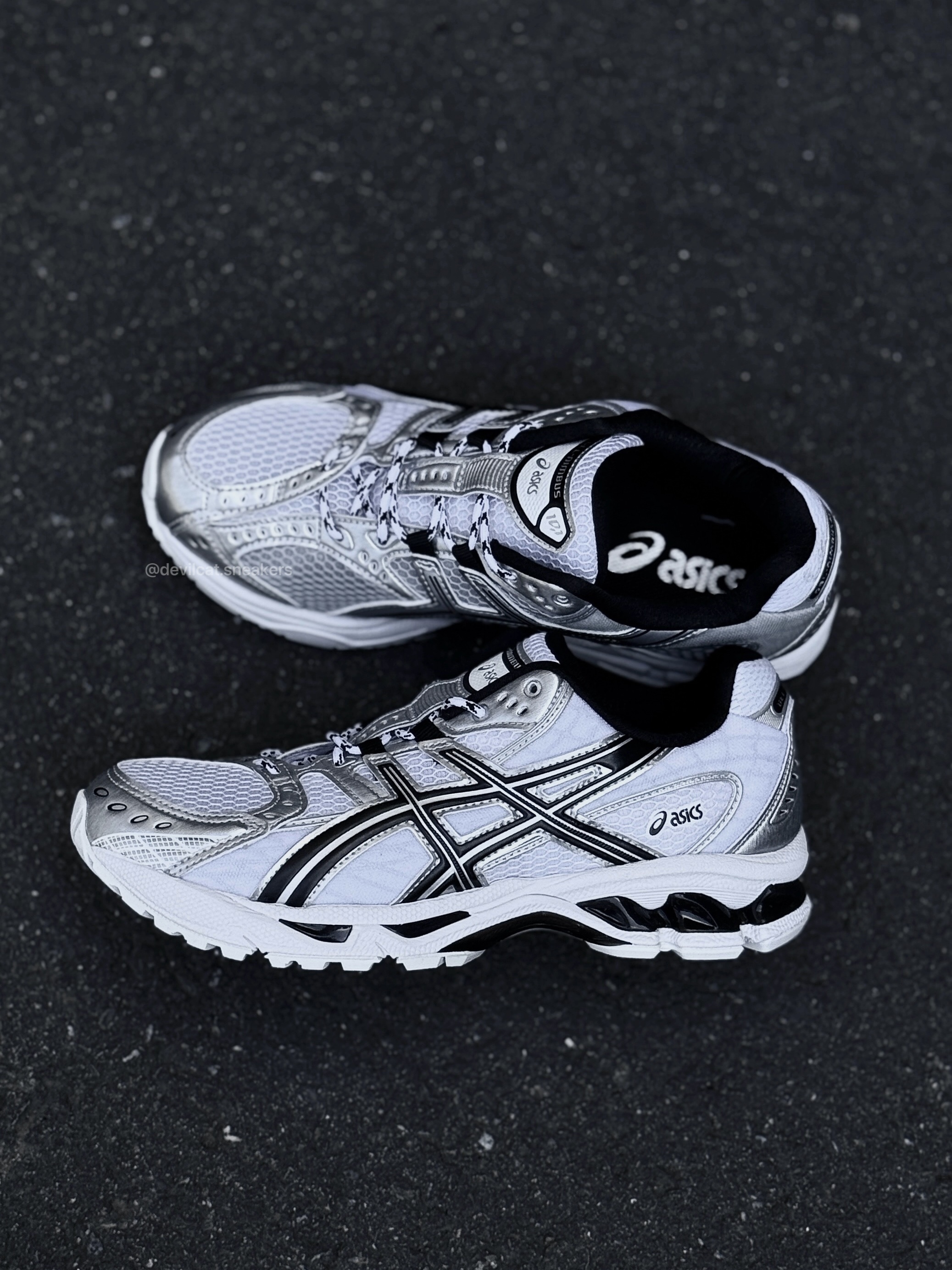 Asics GEL-Nimbus 10.1 銀白色 男女同款 1203A780-101