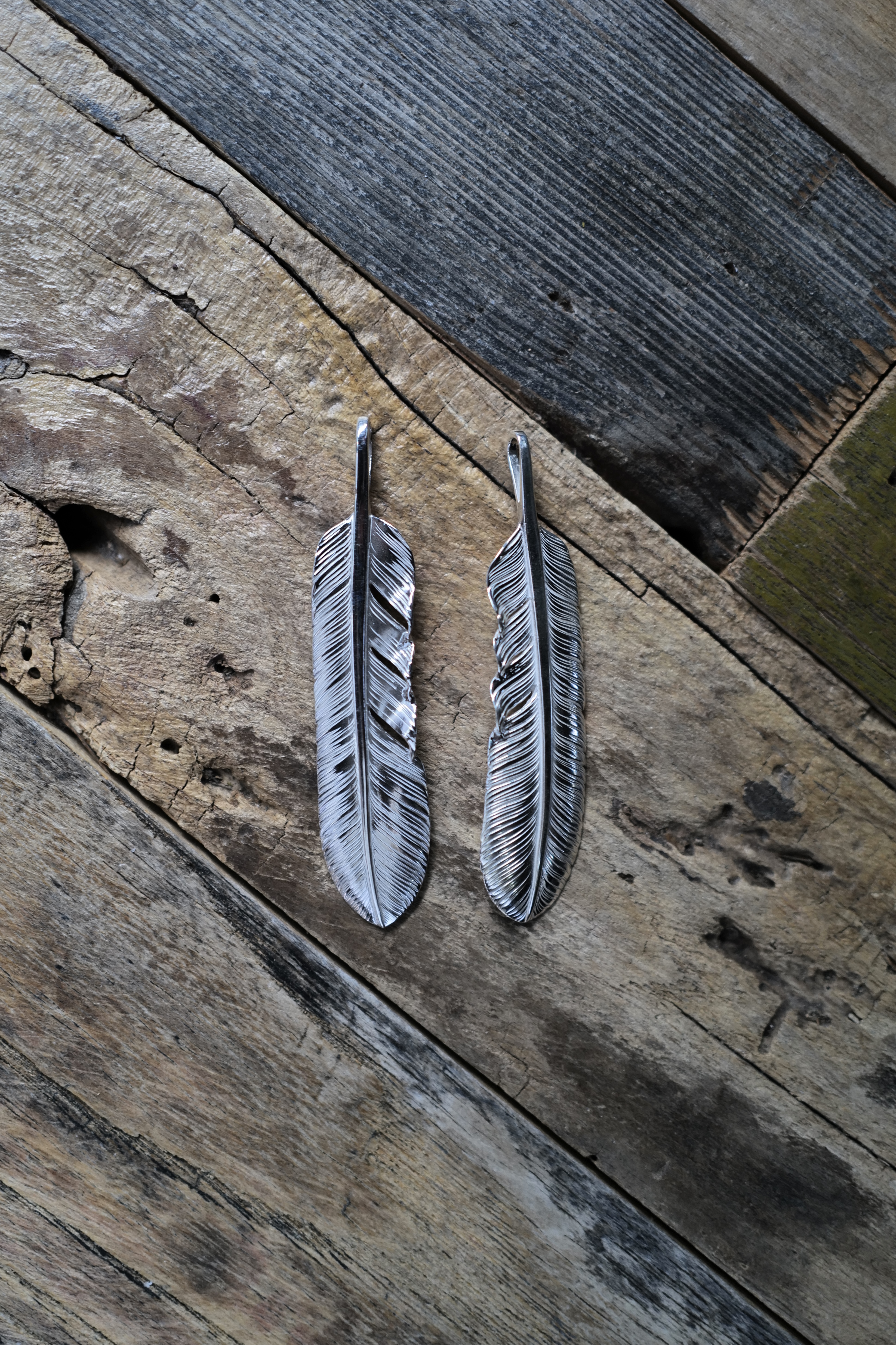 素銀羽毛舊版大碼*