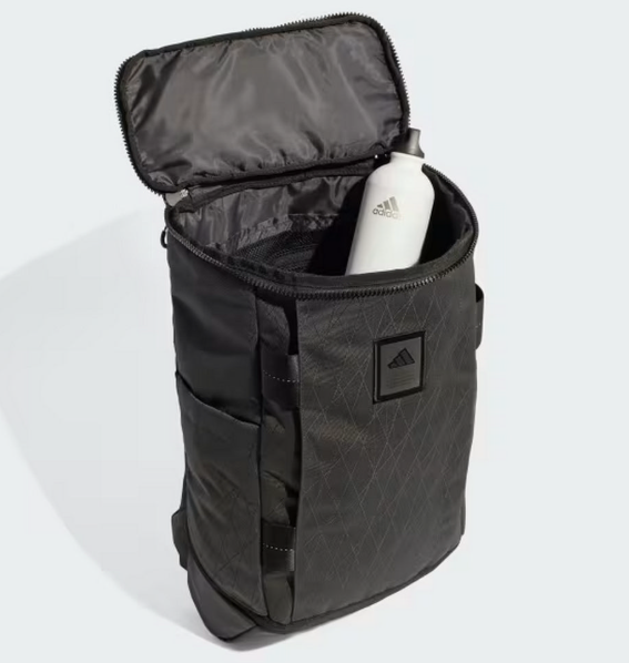 Adidas OP/SYST. BP LM 多功能軍綠後背包｜男女同款 筆電包 登山通勤兼用/都會機能 × 戶外實用風 JUN25