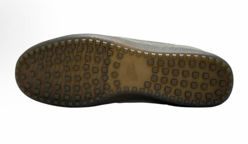 Nike Field General 82