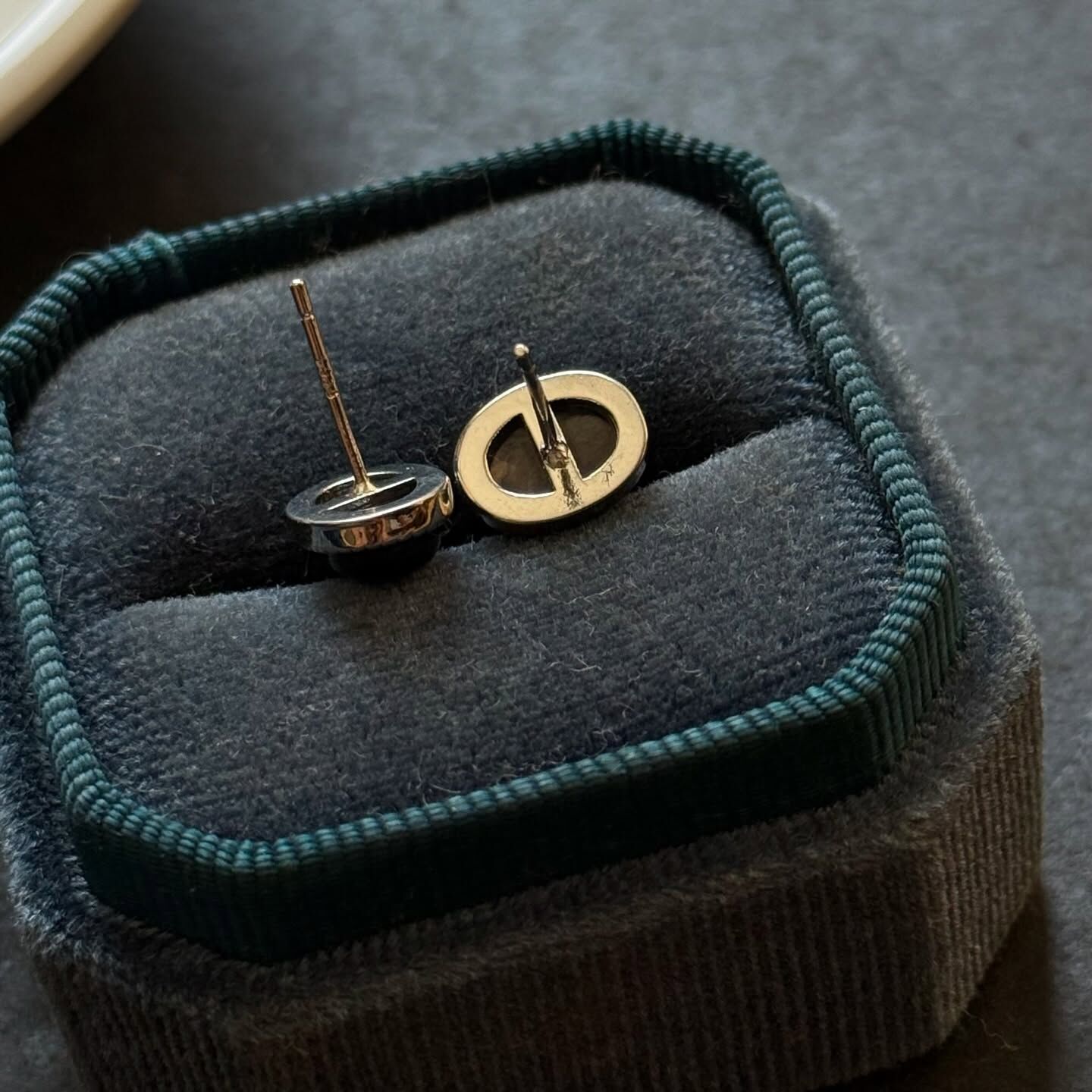 [原石] 金運石 925銀耳環