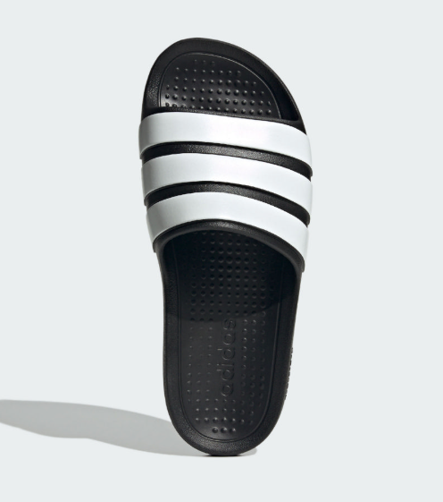 Adidas Adilette Flow 黑白拖鞋｜男女同款 防水輕量設計– 極簡百搭 × 舒適防水 JUN25
