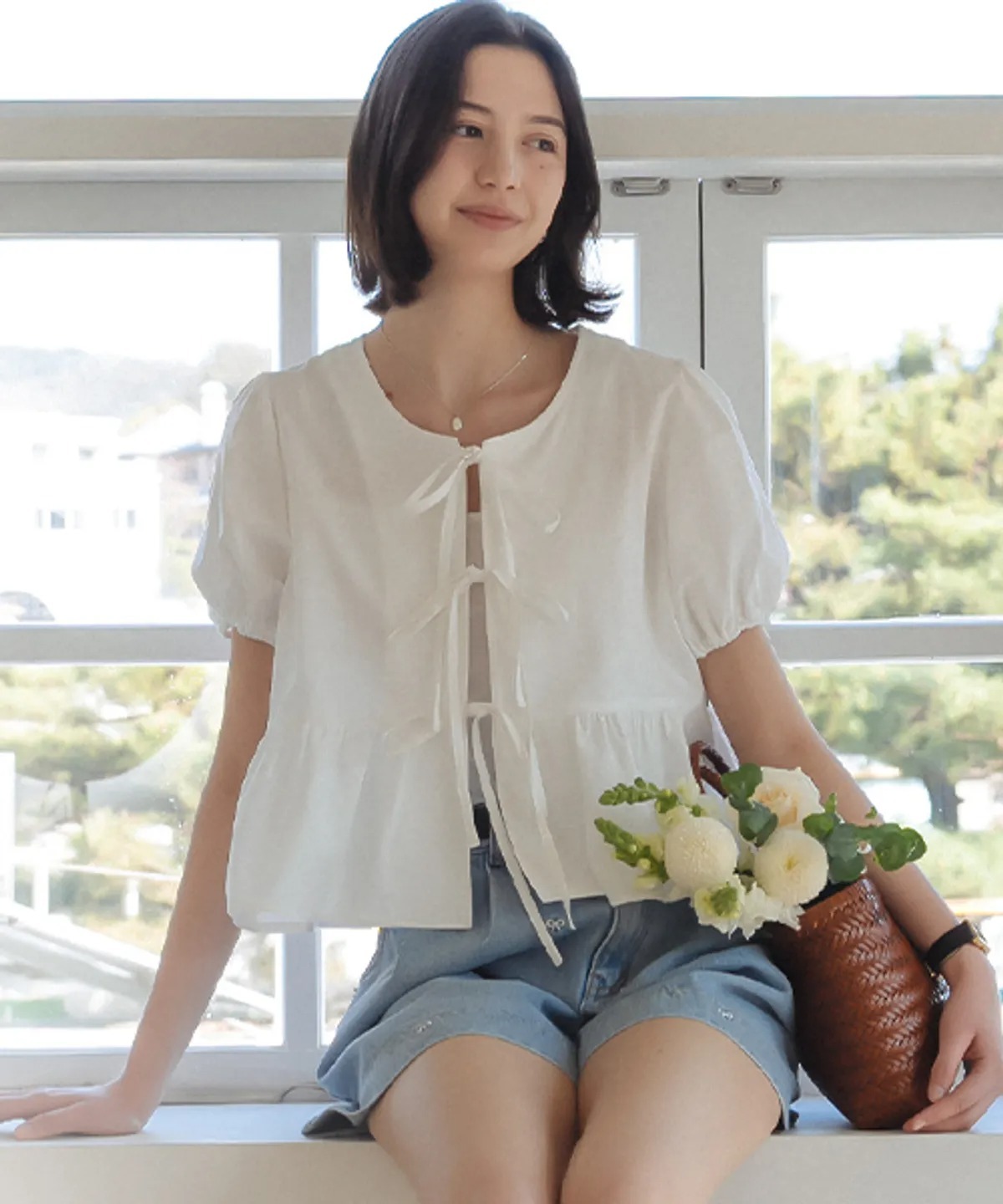 TILLIDIE Front Ribbon Point Blouse