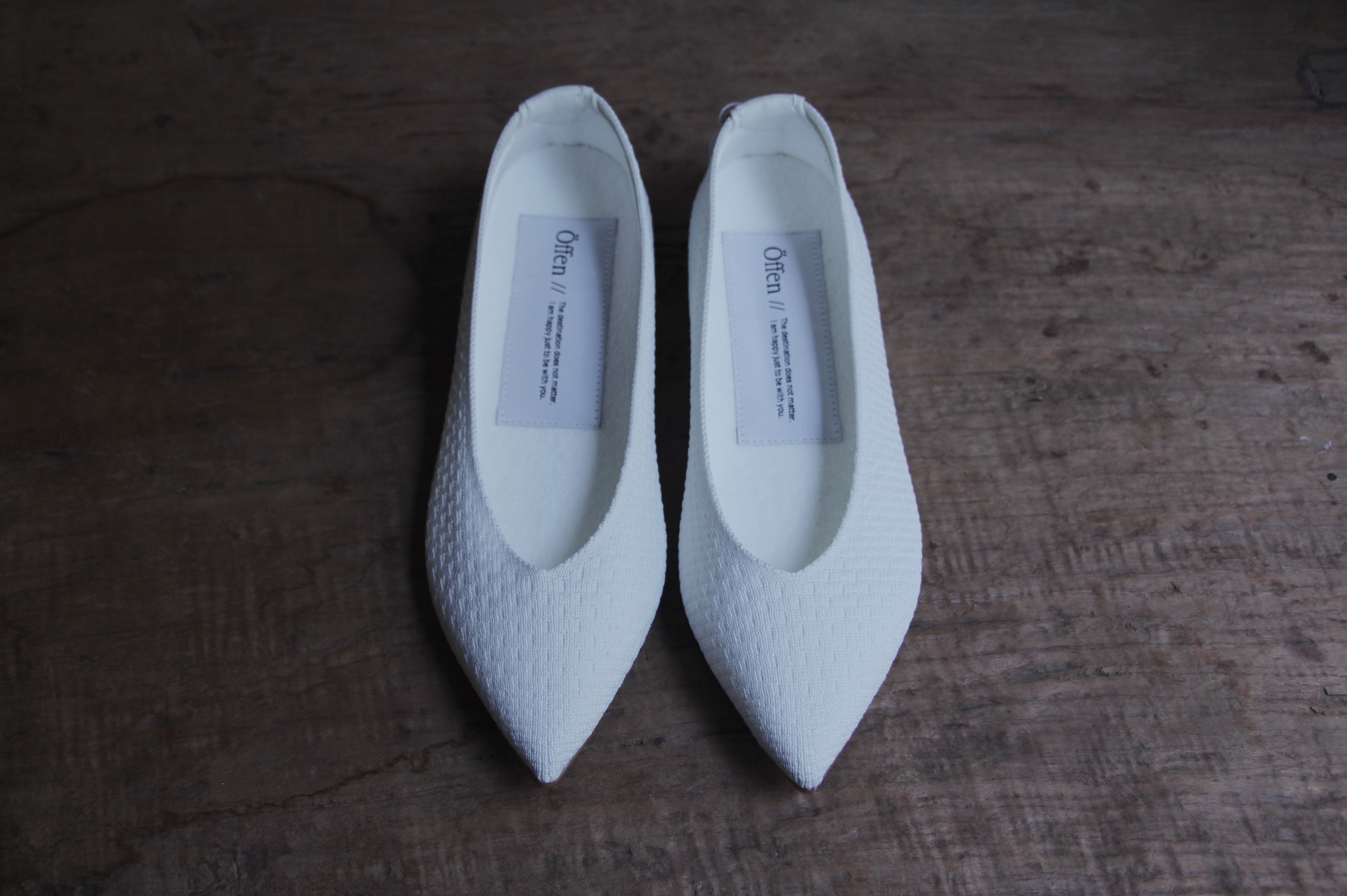 Öffenオッフェン｜plain rectangular pattern平底女鞋｜ 白色