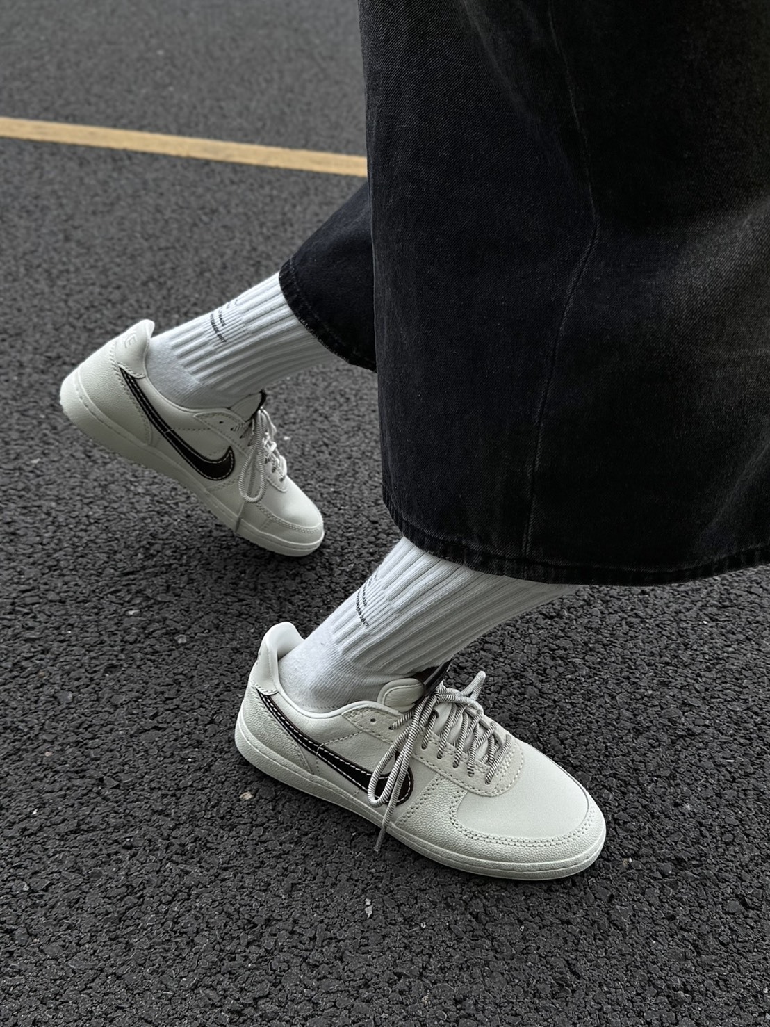 NIKE FIELD GENERAL 縫線米棕