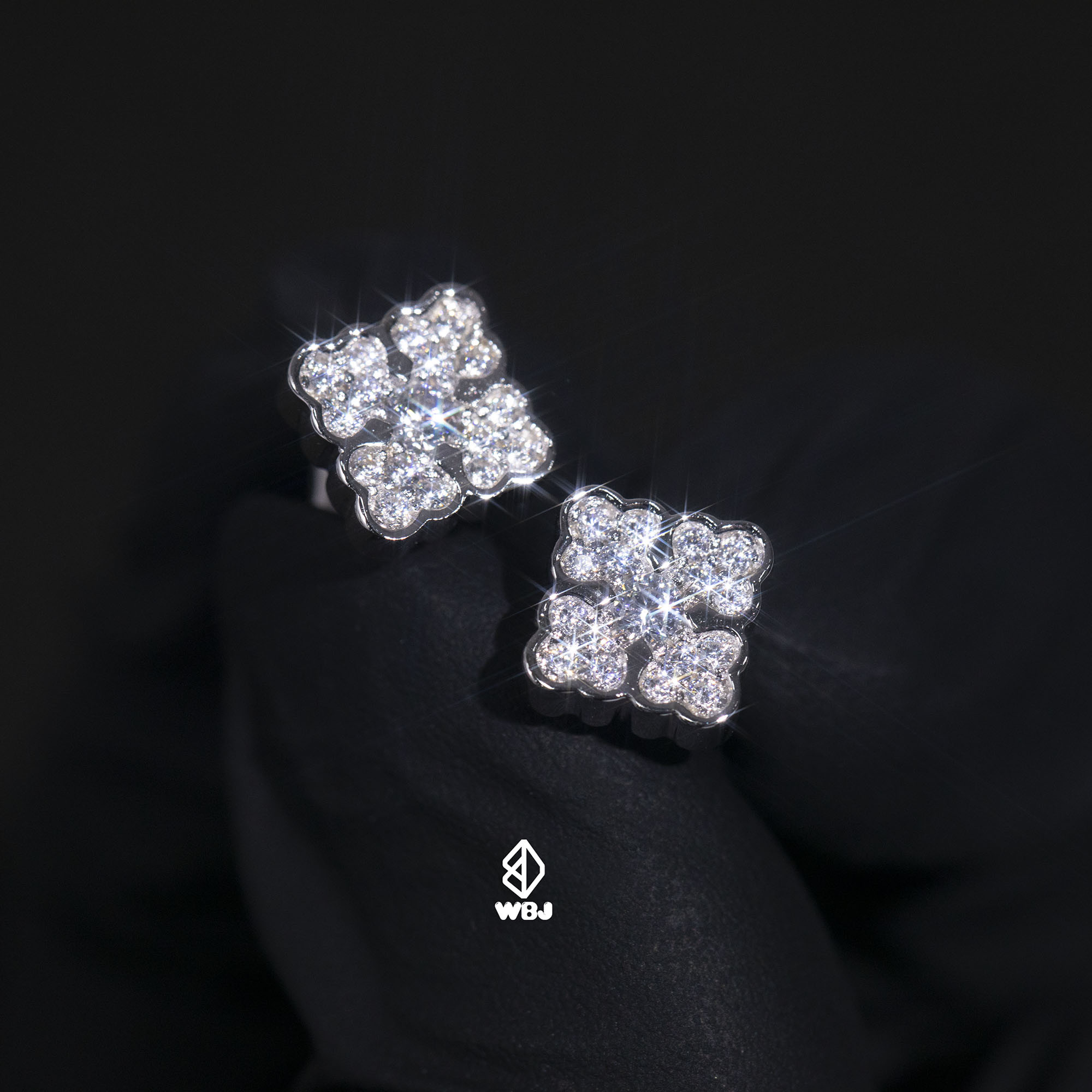 花蕾系列 四葉草鑲嵌純銀耳釘