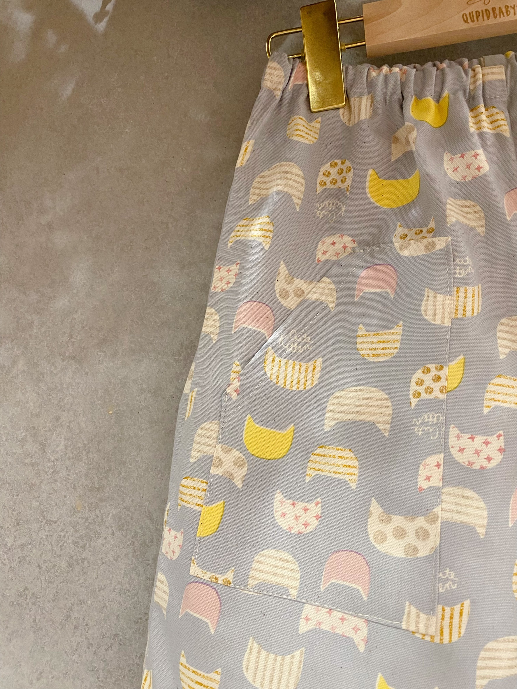 貓貓 斜口袋短褲(120)