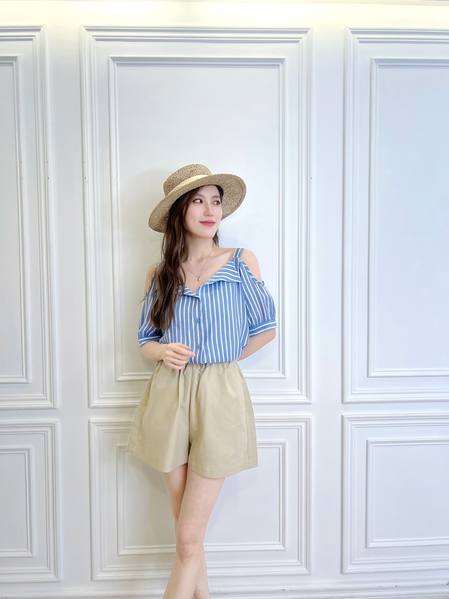 細肩帶條紋上衣