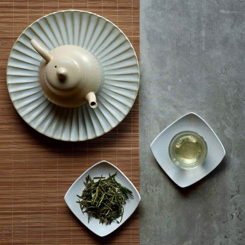 黃茶 —— 輕發酵茶｜探索茶的世界：茶的種類與功效｜瑜茶舍