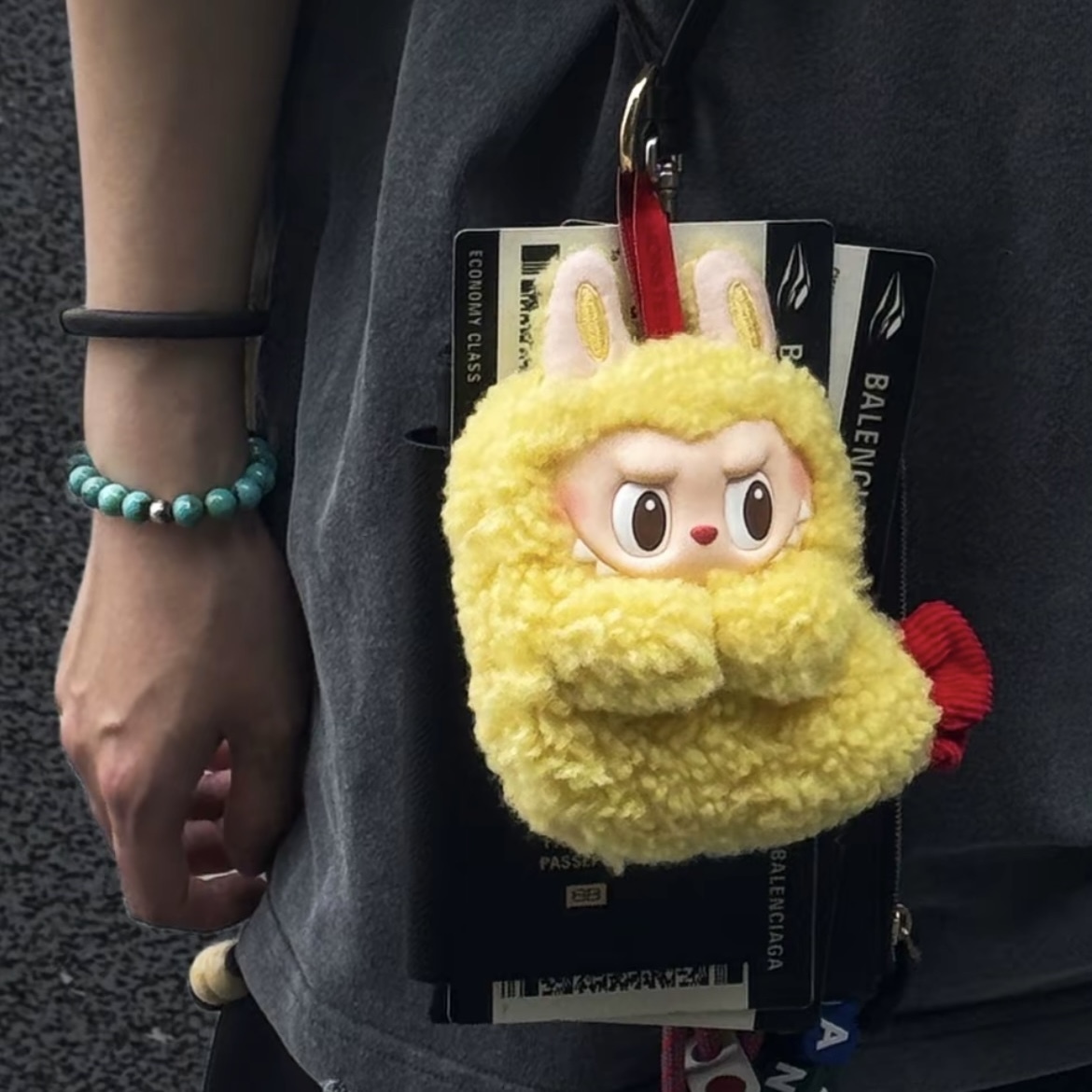 泡泡瑪特 POP MART THE MONSTERS 怪味便利店 LABUBU 炸蝦 耳機包 扣環 吊飾