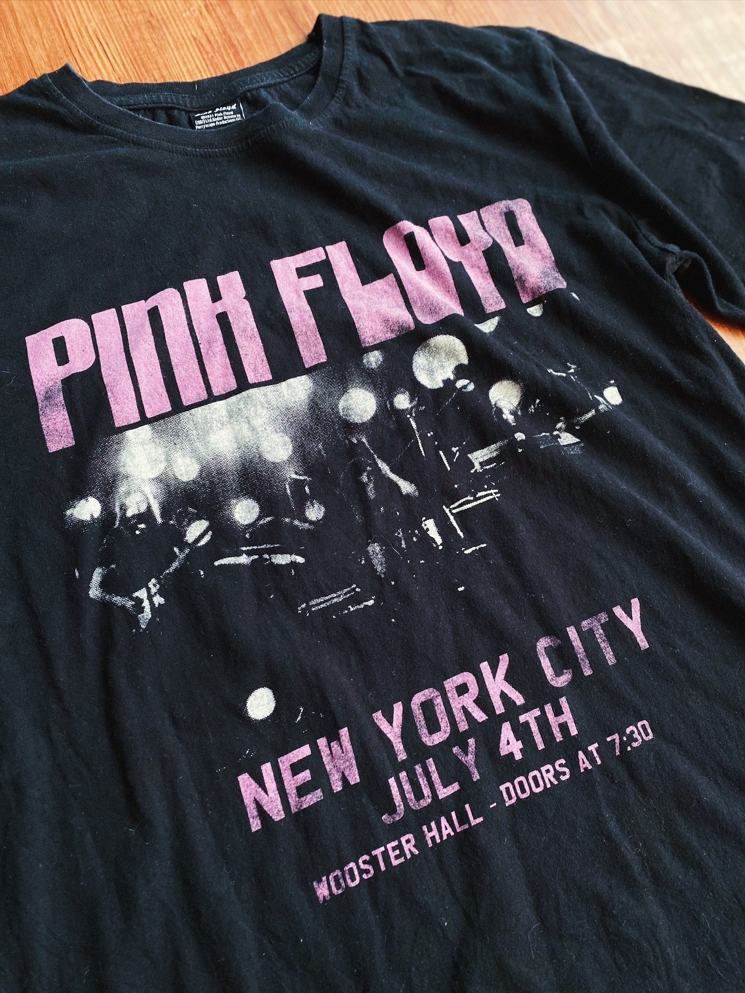 Vintage T-shirt “PINK FLOYD” / 英國迷幻搖滾樂團 平克佛洛依德 紐約巡迴演唱紀念短踢