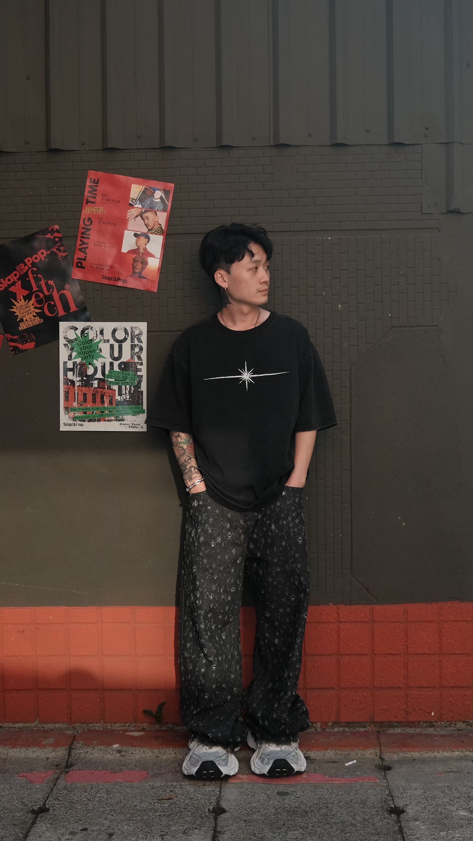 彈孔破壞牛仔褲