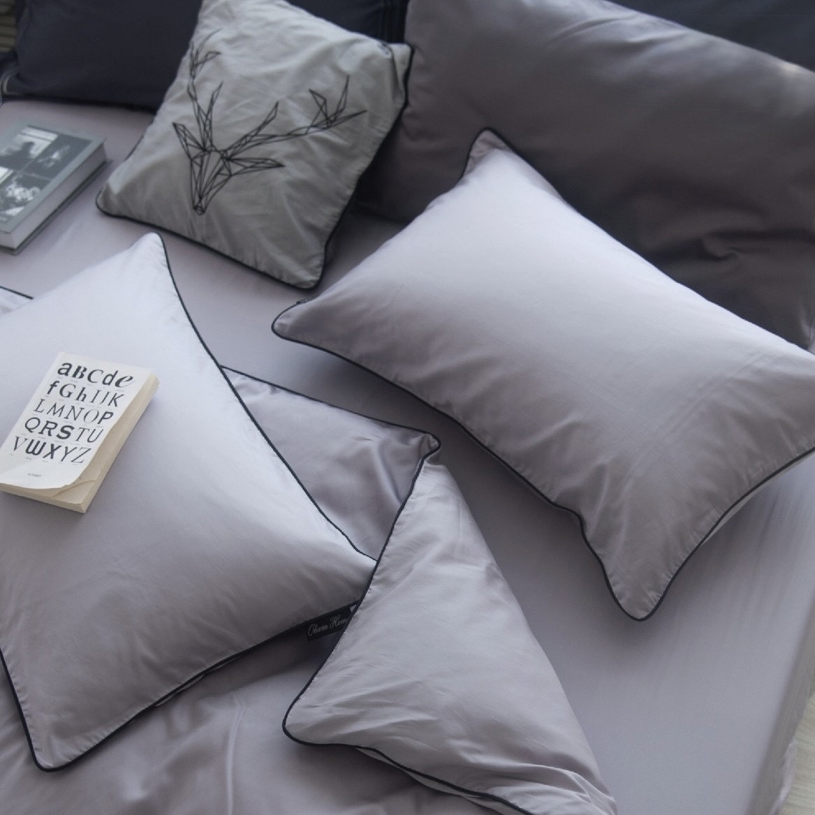 超細旦天絲棉床包兩用被組  |  星際灰