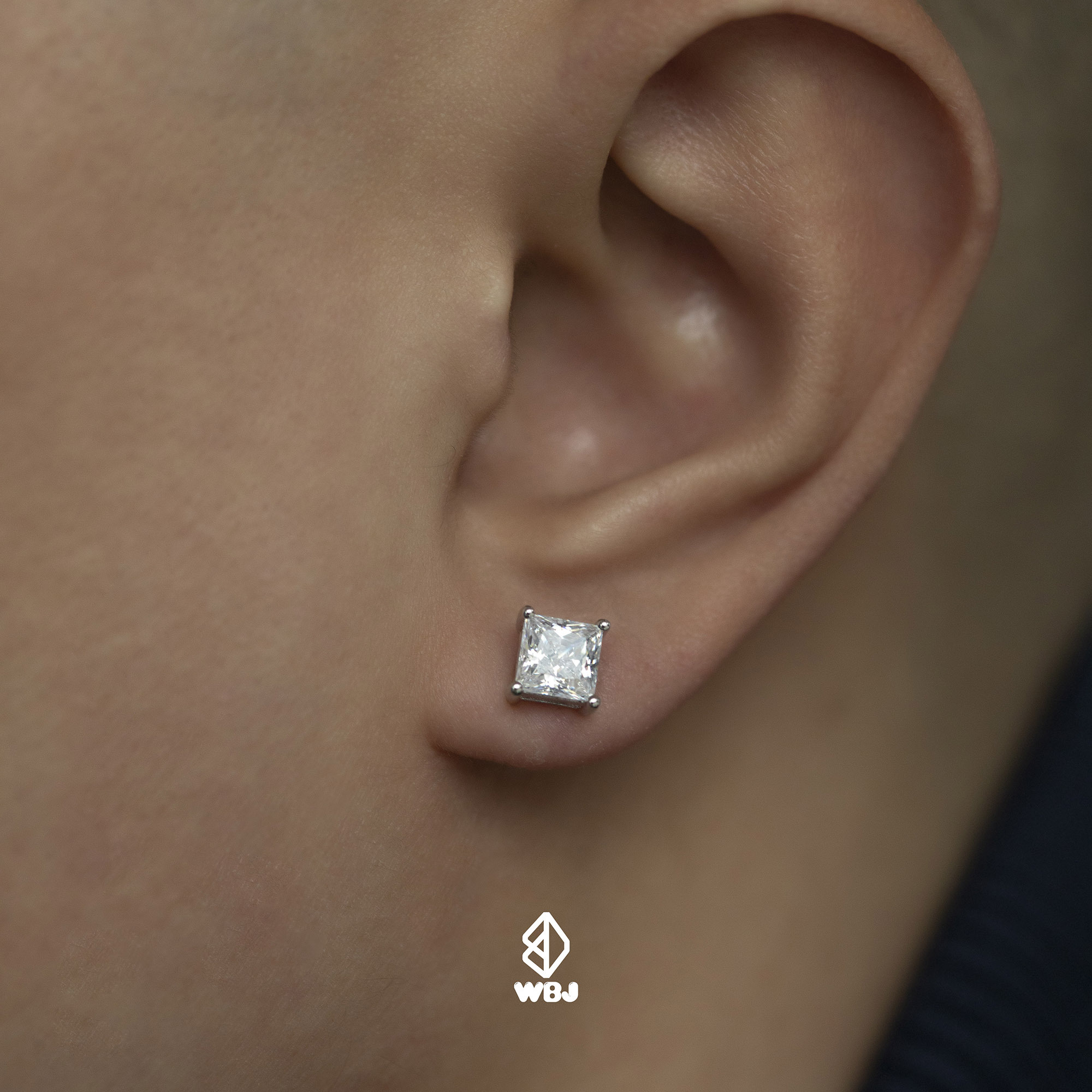 單鑽 | 公主方切割爪鑲耳釘耳環