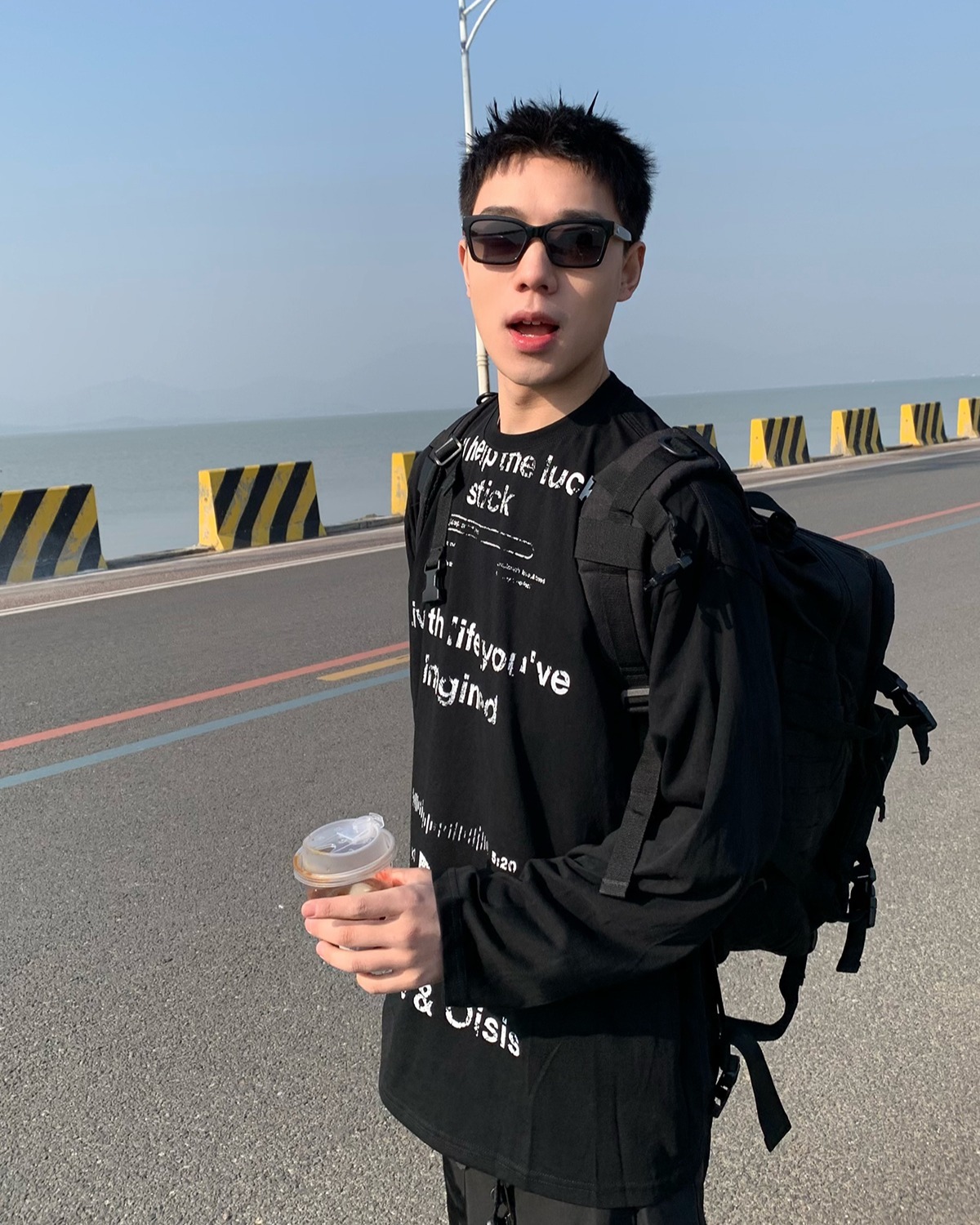 Steeled Summer 字母長袖上衣