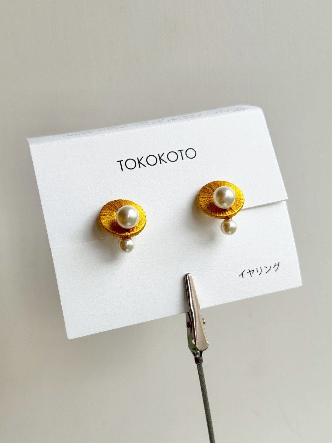 [TOKOKOTO] 刺繡小圓舞珍珠耳環 | 黃色 | 耳夾 | NO.109