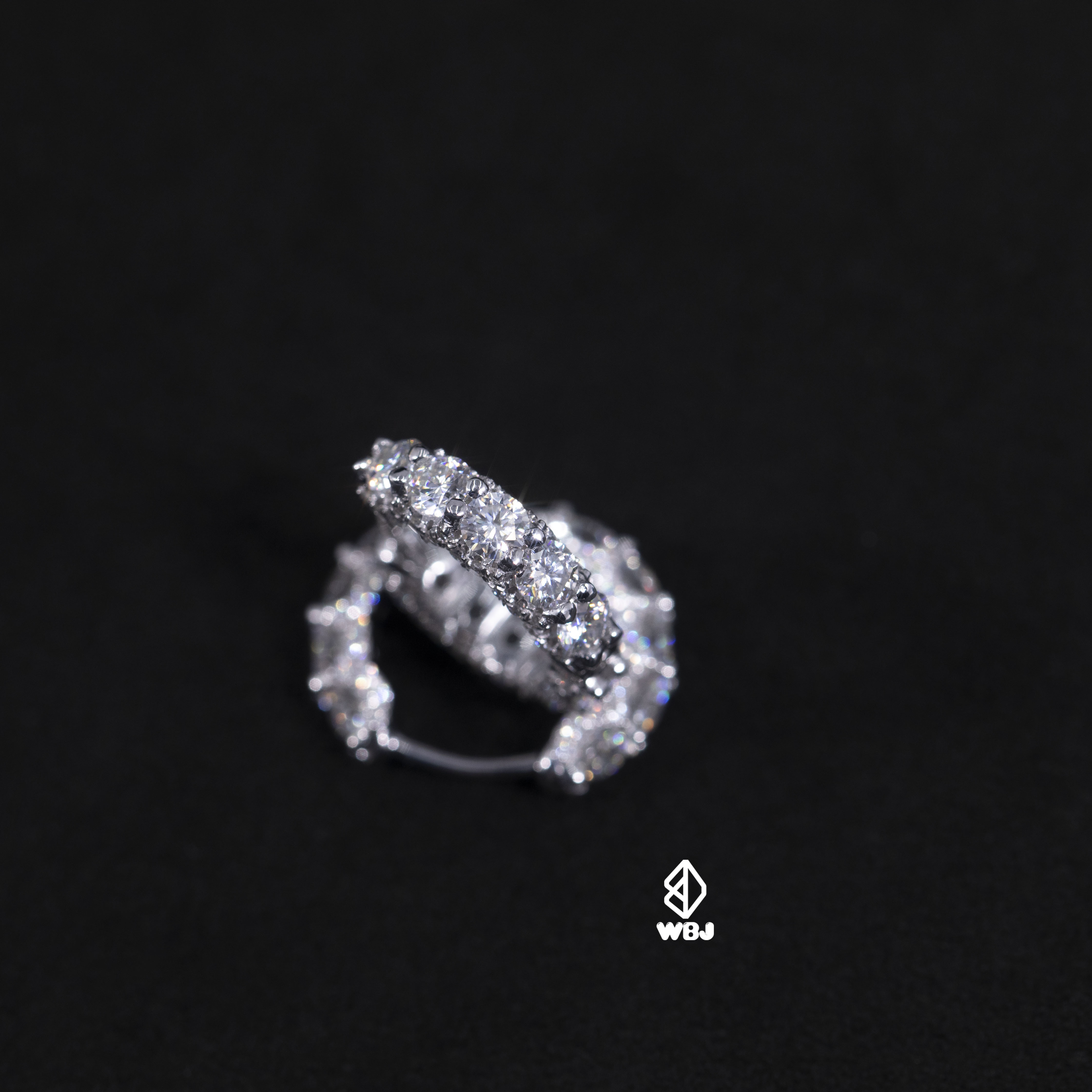 Moissanite silver｜永恆三面鑲嵌耳環
