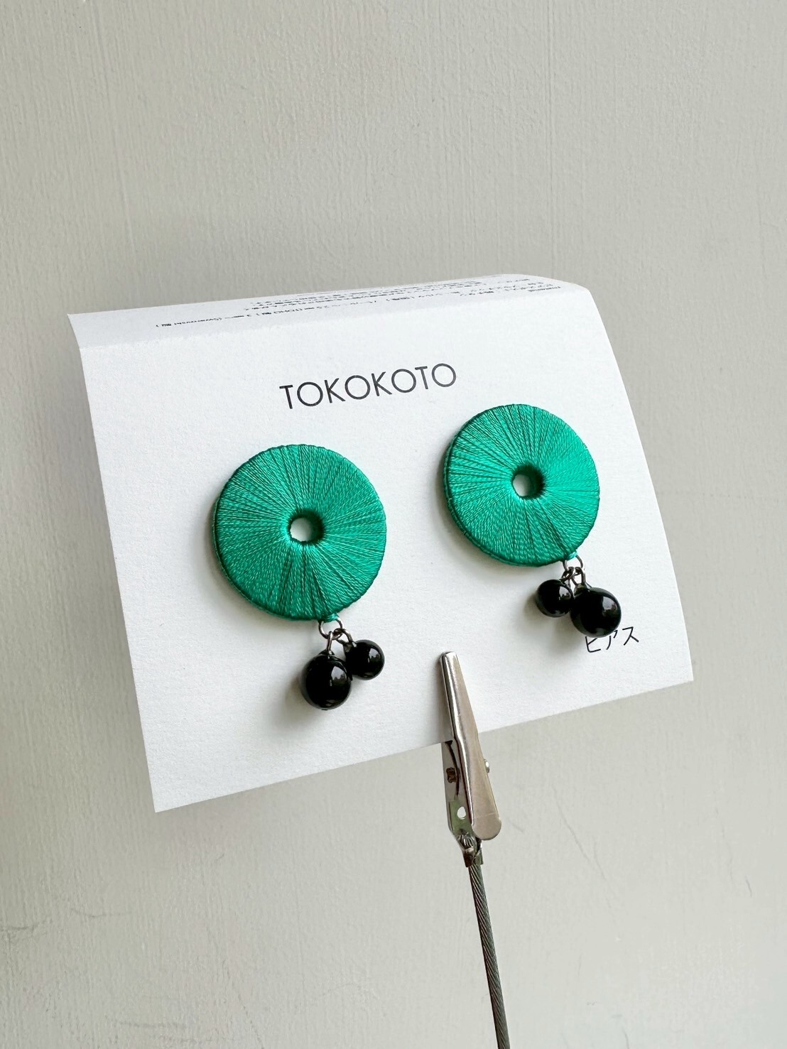 [TOKOKOTO] 刺繡圓舞珍珠耳環 | 翠綠 | 耳針 | NO.86