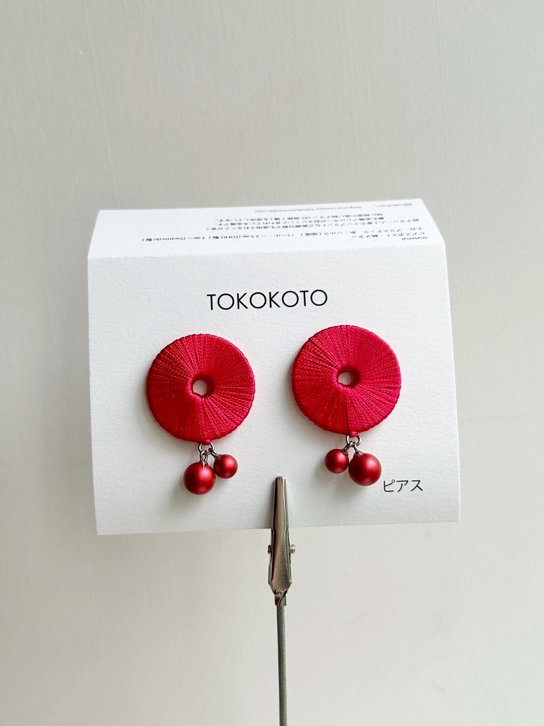 [TOKOKOTO] 刺繡圓舞珍珠耳環 | 酒紅 | 耳針 | NO.84