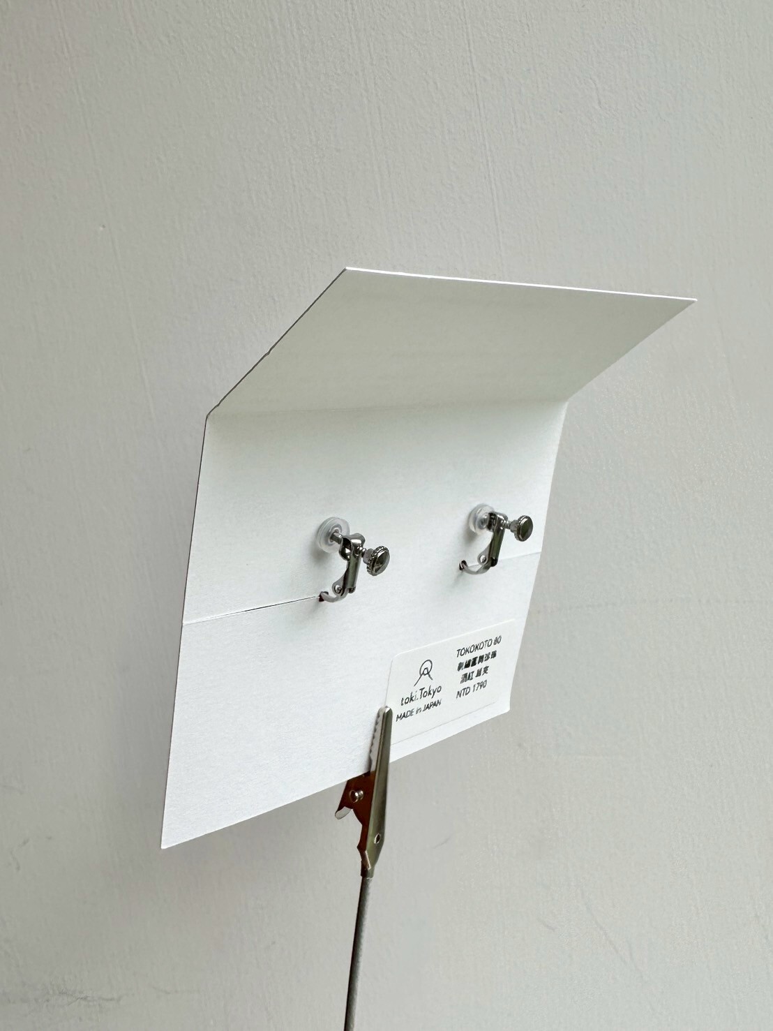 [TOKOKOTO] 刺繡圓舞珍珠耳環 | 酒紅 | 耳夾 | NO.80