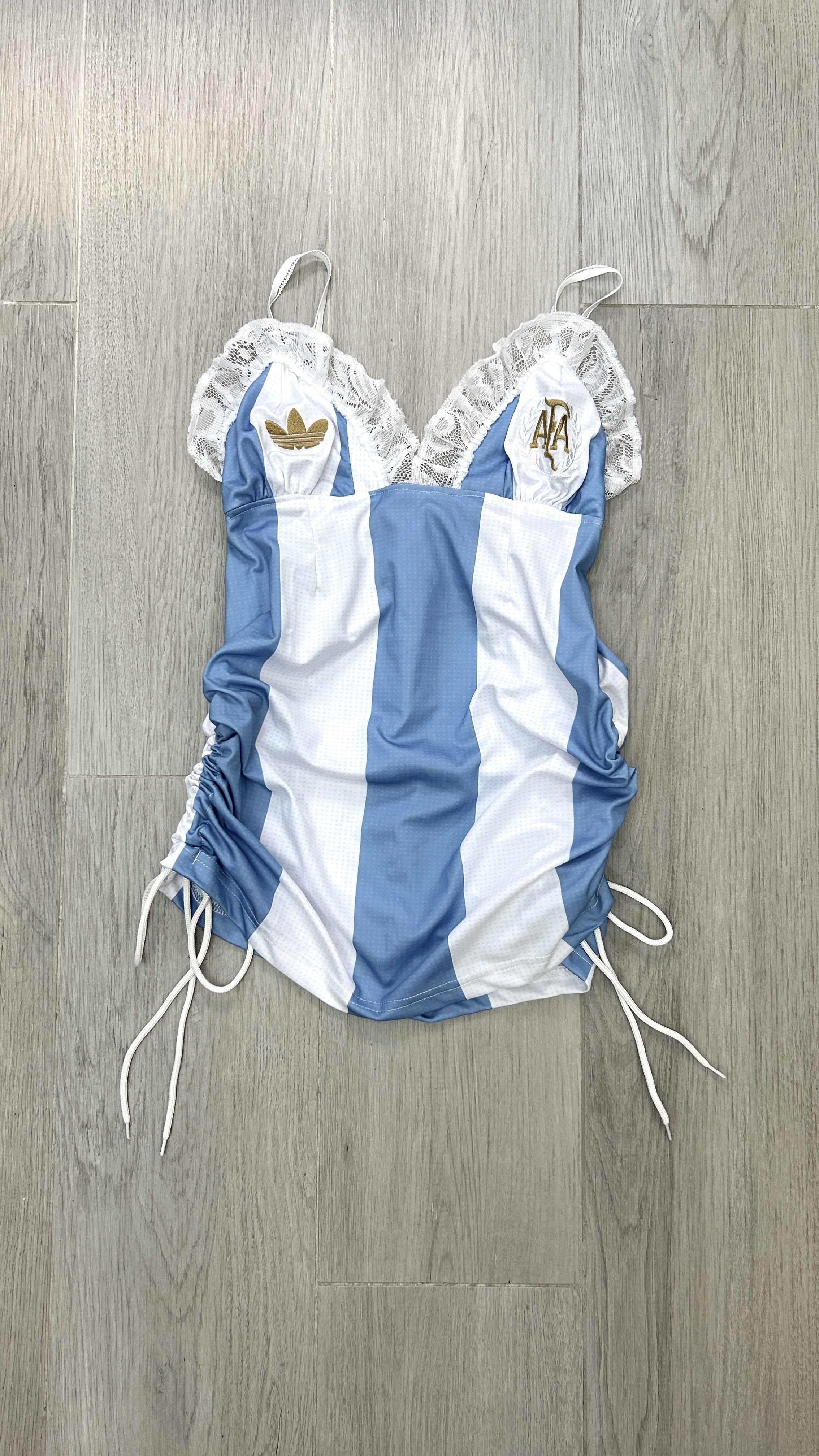 【售罄】泰國Remake Lace邊側束帶吊帶背心波衫