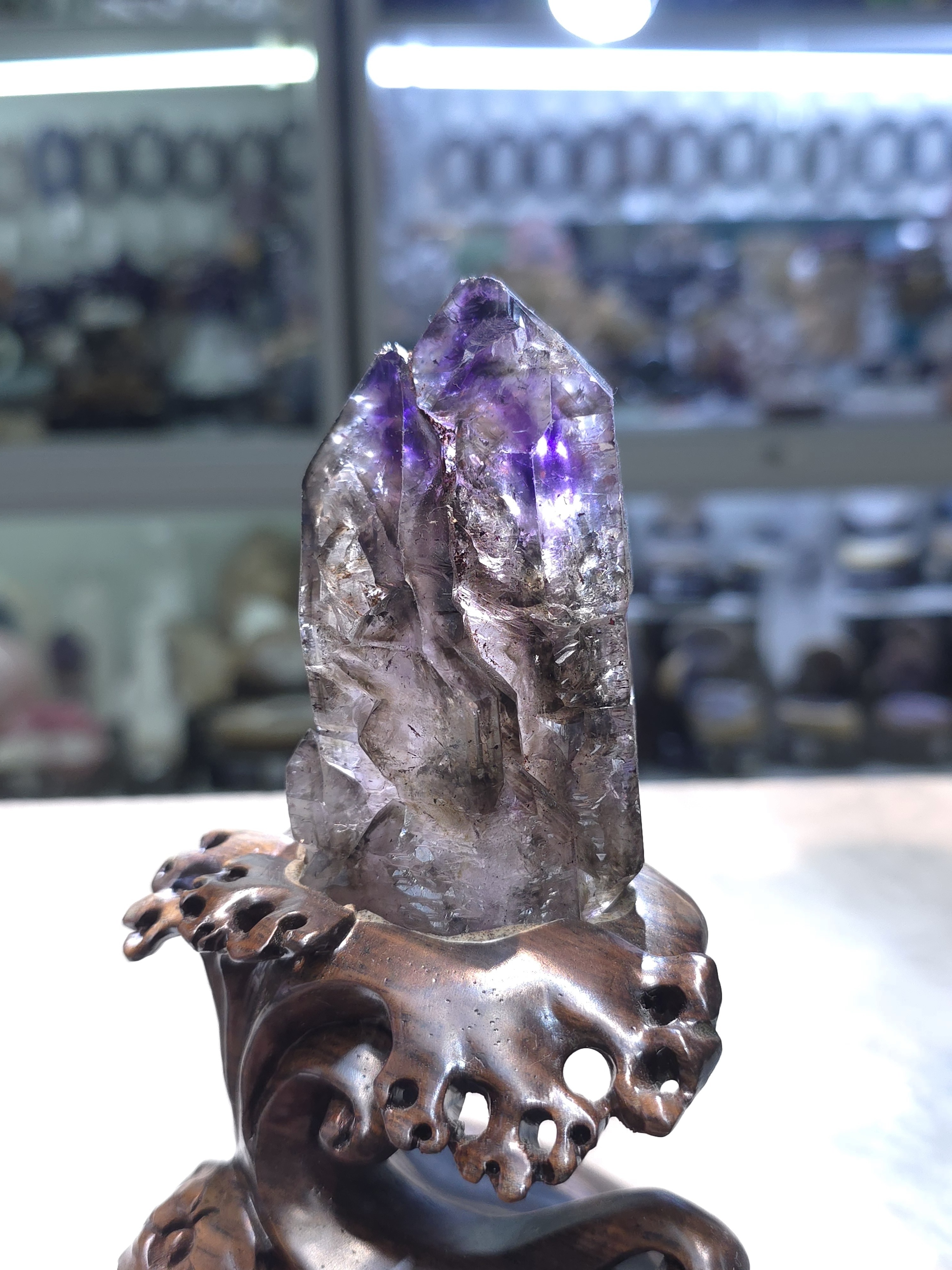 天然石 原石 瑪瑙100%天然瑙　手工雕刻龍　稀有紫色 置物 時代物 收藏級💜 天然超級七原石連雕刻檀木座