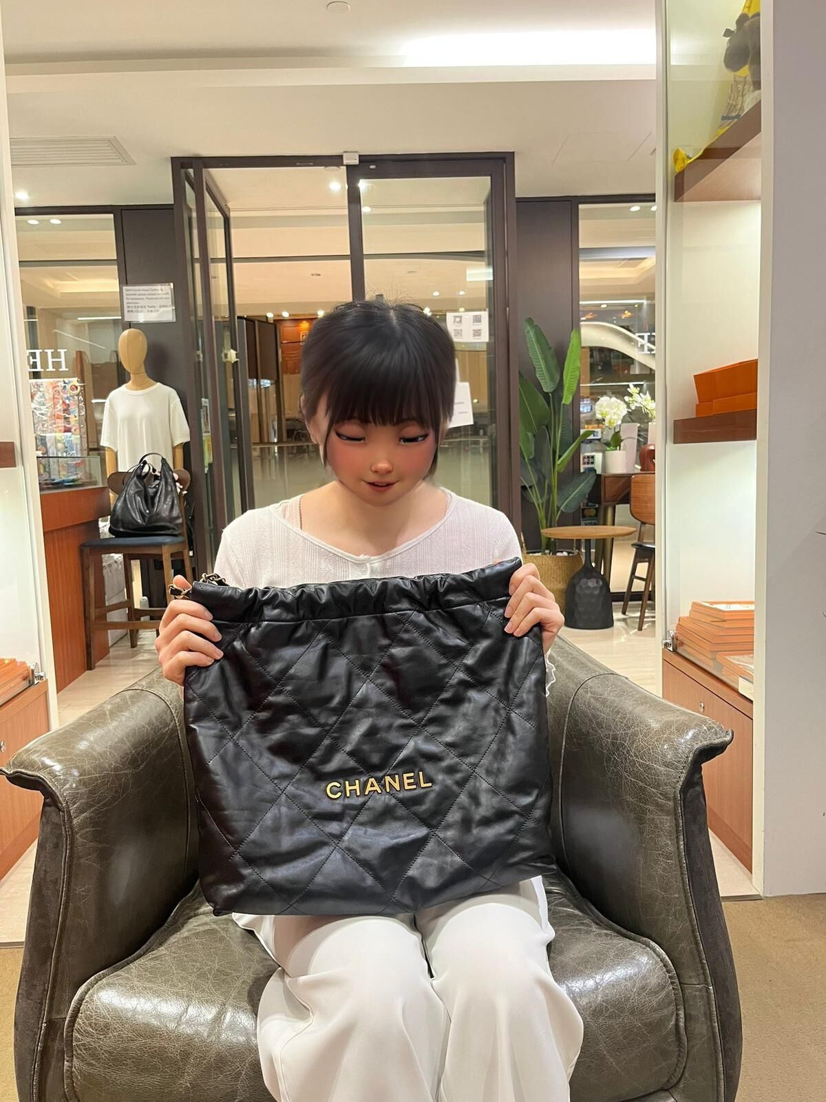 5/2025購買【感謝支持】 靚靚爽快抱走Chanel黑金🎩 非常鍾意❤️ 感謝你嘅支持與信任🥰