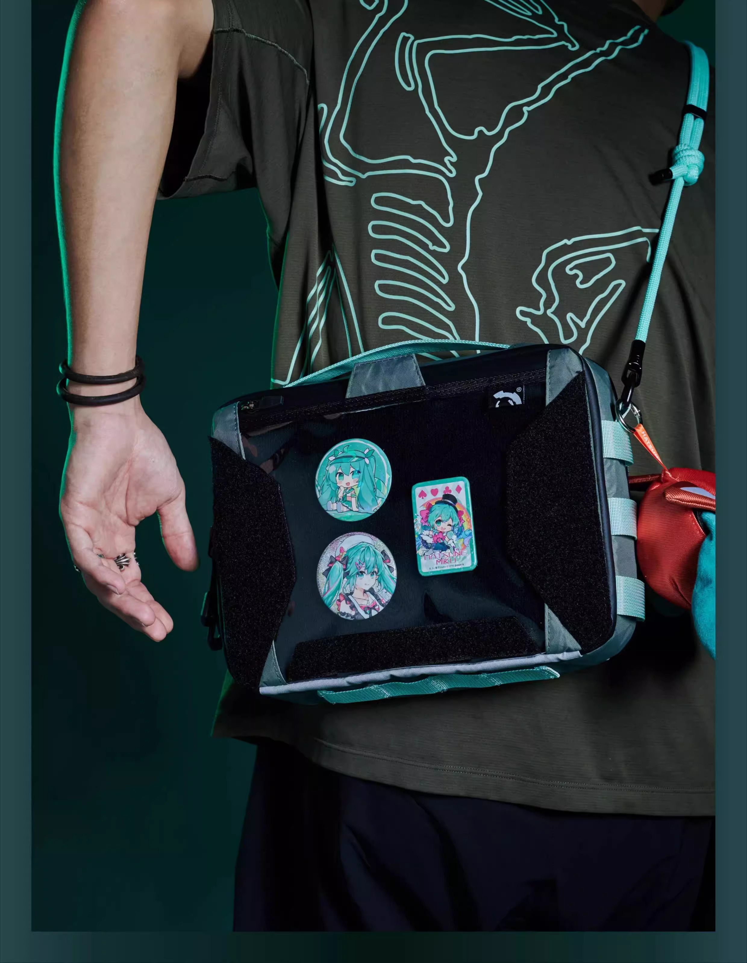 【超頻漫遊】MP-04 「負顯」透明勤務包