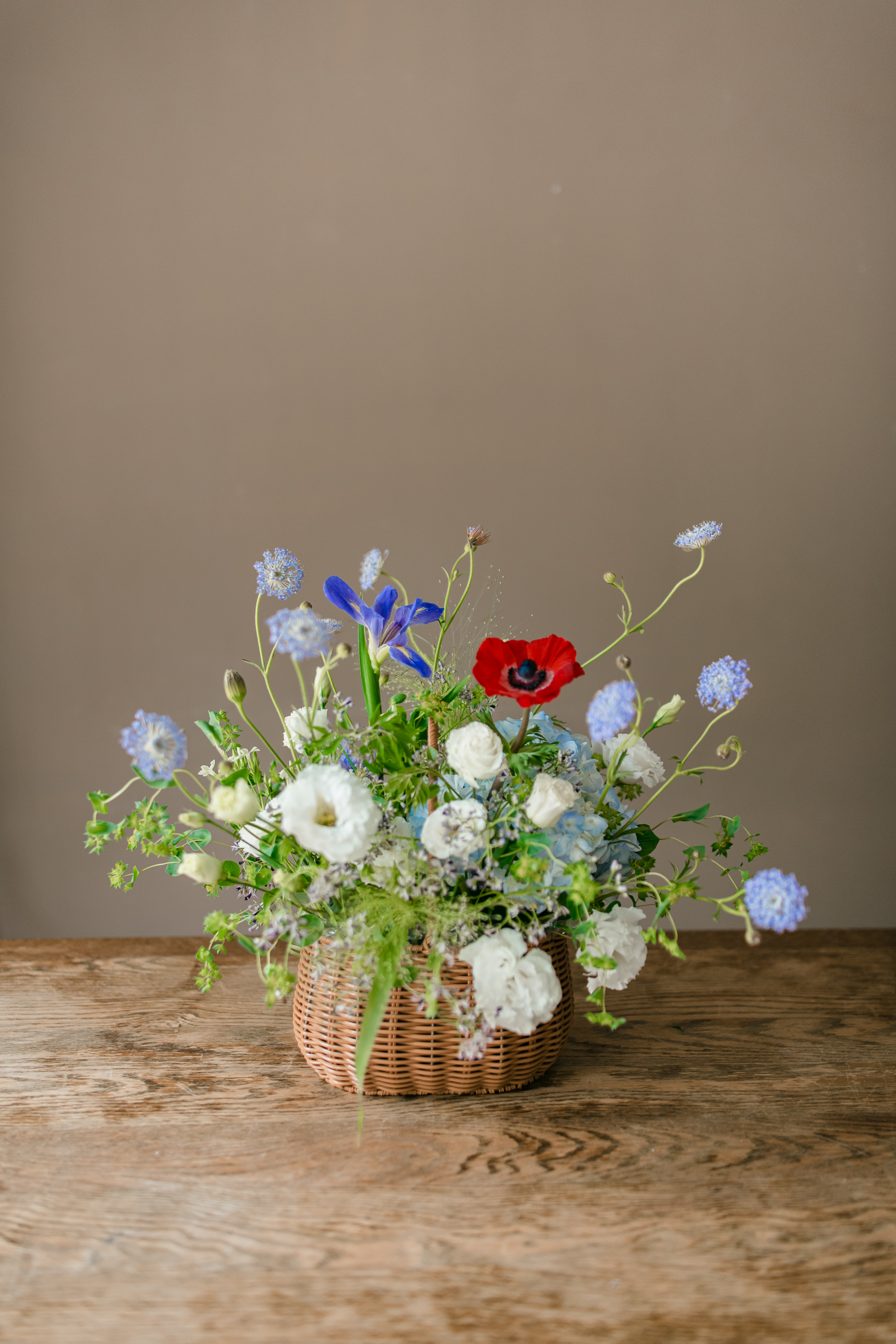 霧藍暮紅 | 花籃