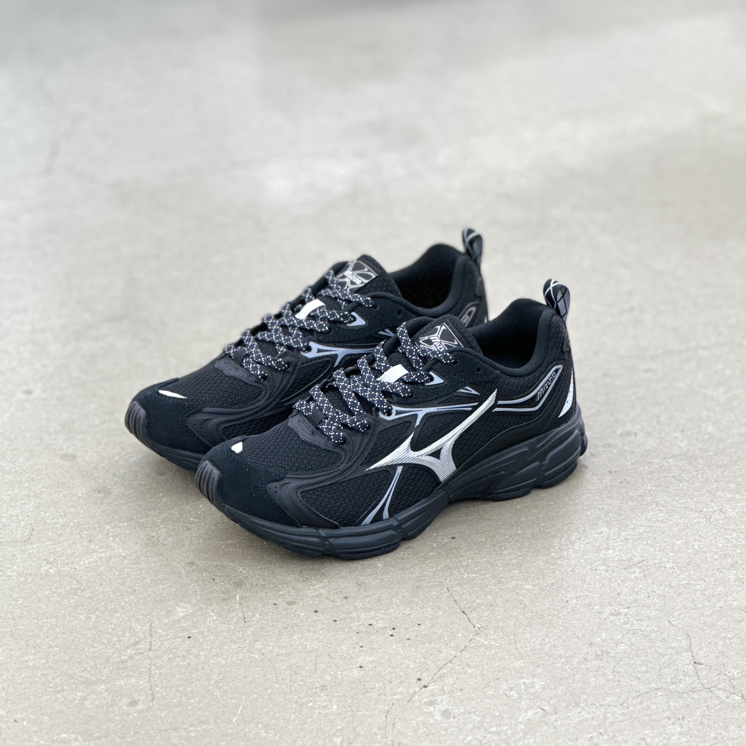 Mizuno Speed 10S Black Silver | D1GH240605