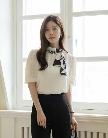 TOP#7436🤍韓系輕領巾氣質上衣