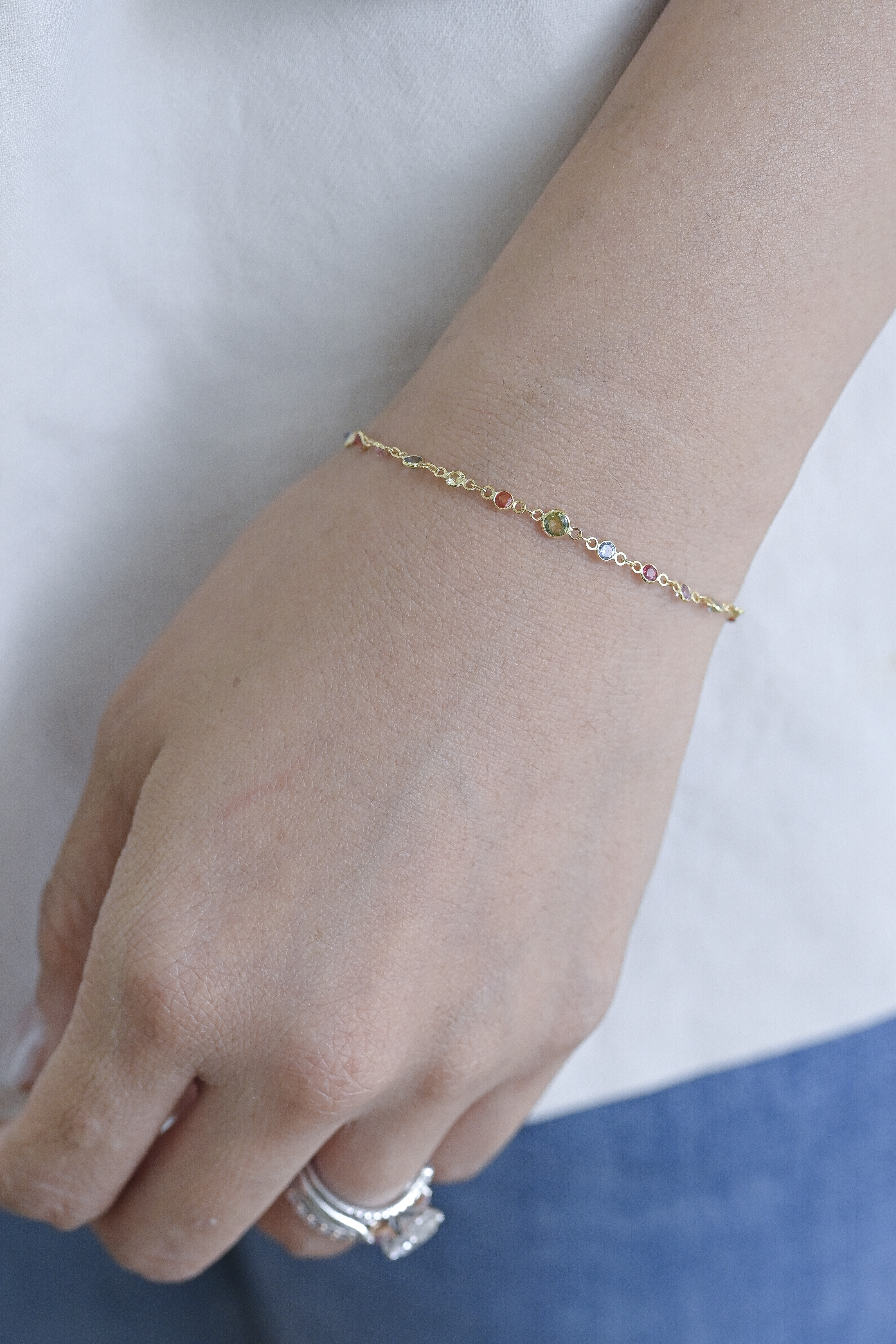 18K 1.97ct Rainbow Sapphire Bracelet