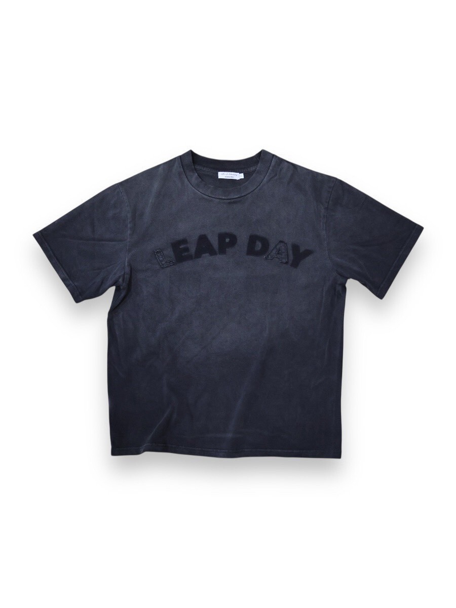 29offeb 25SS Torn Patch LEAP DAY Tee