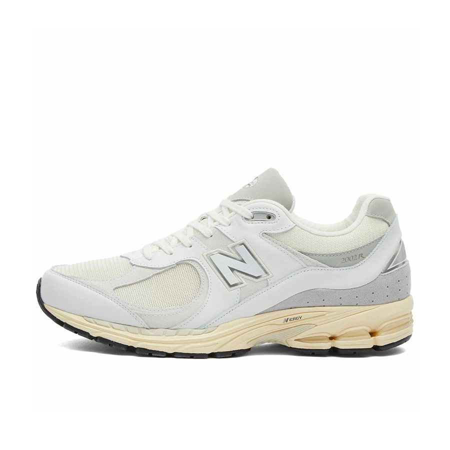 New Balance 2002R White Gold 奶油白 復古慢跑鞋 D楦 M2002RIA